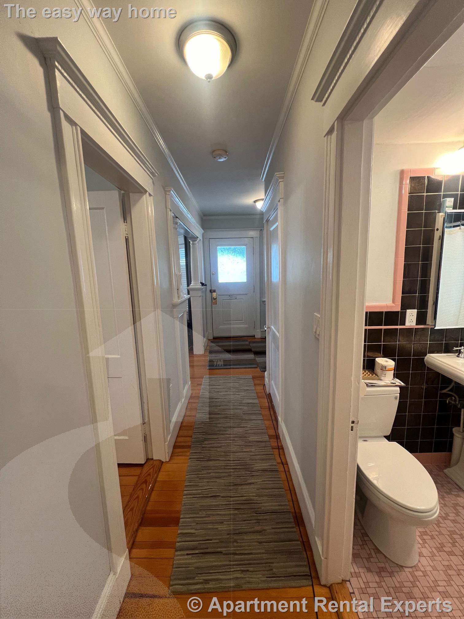 33 Frederick Ave, Tufts