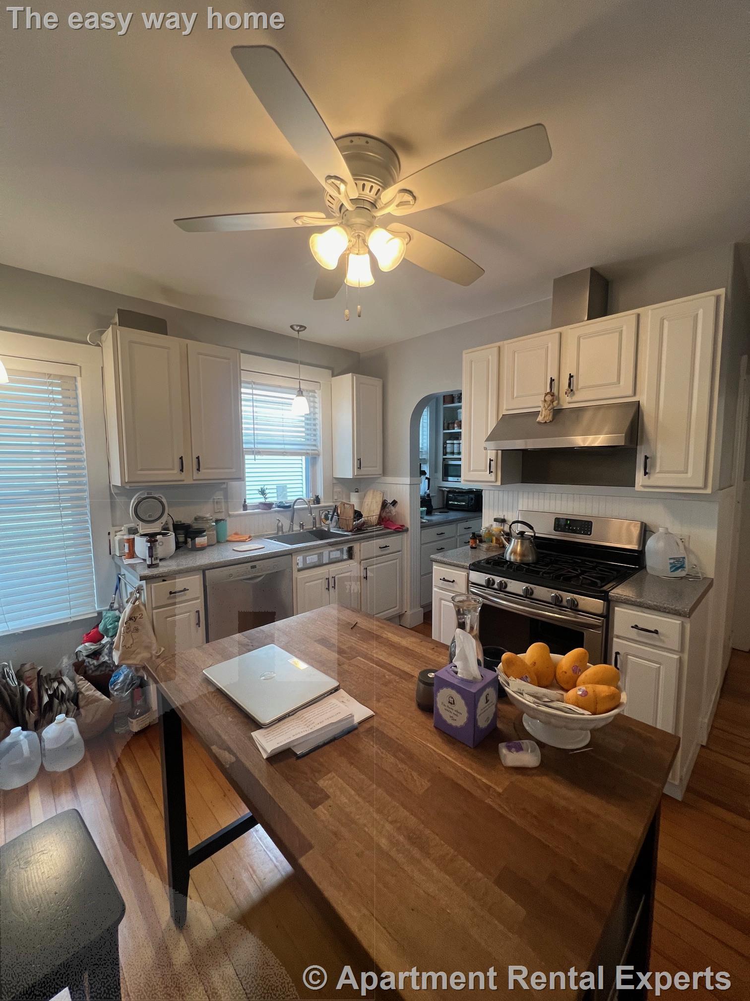 33 Frederick Ave, Tufts