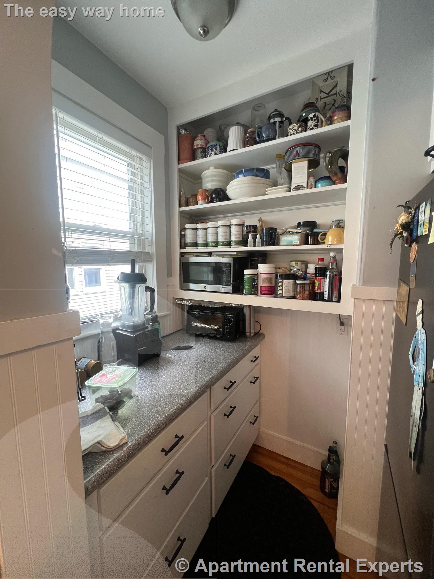 33 Frederick Ave, Tufts