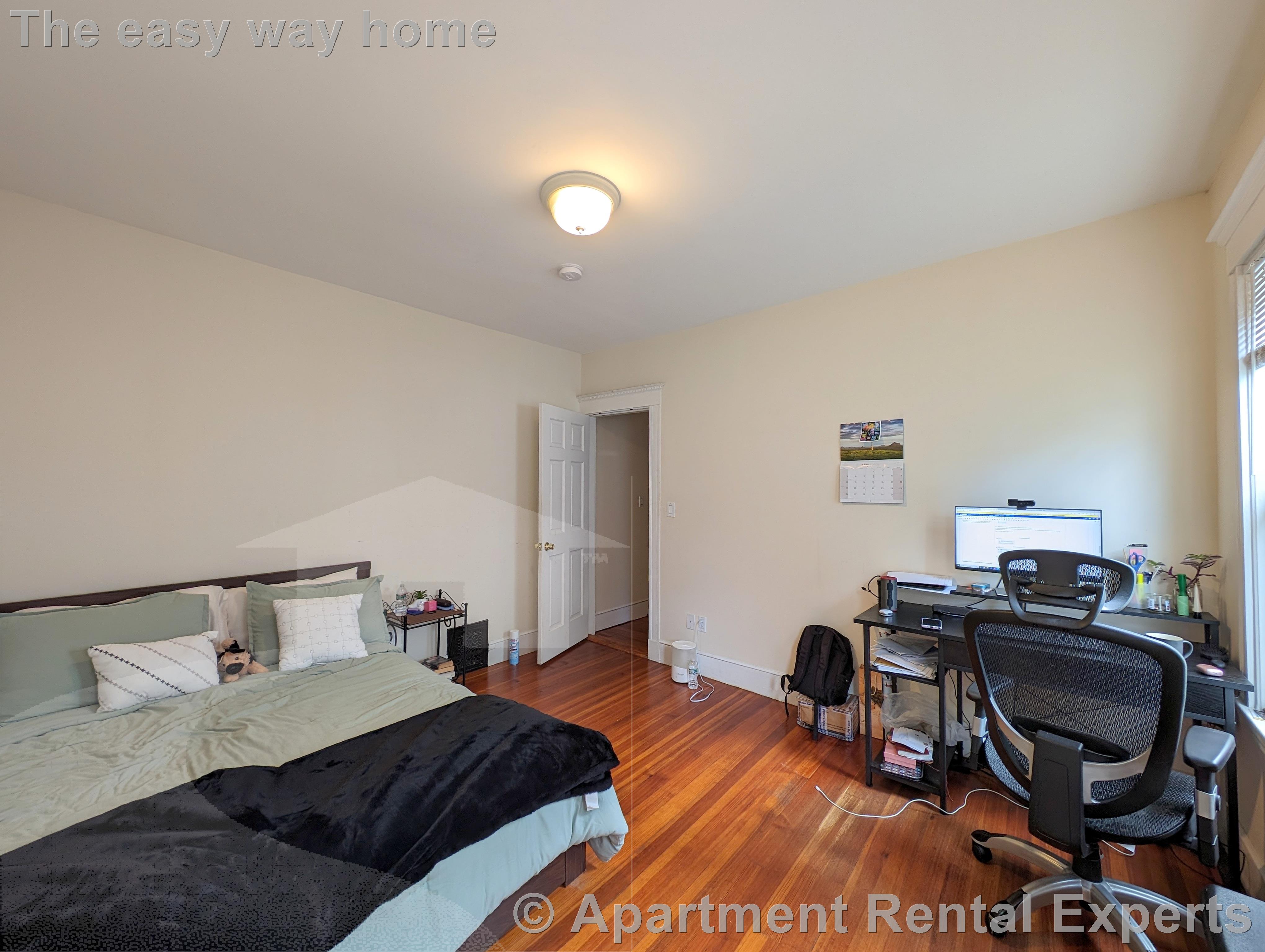 171 College Ave, Davis Square