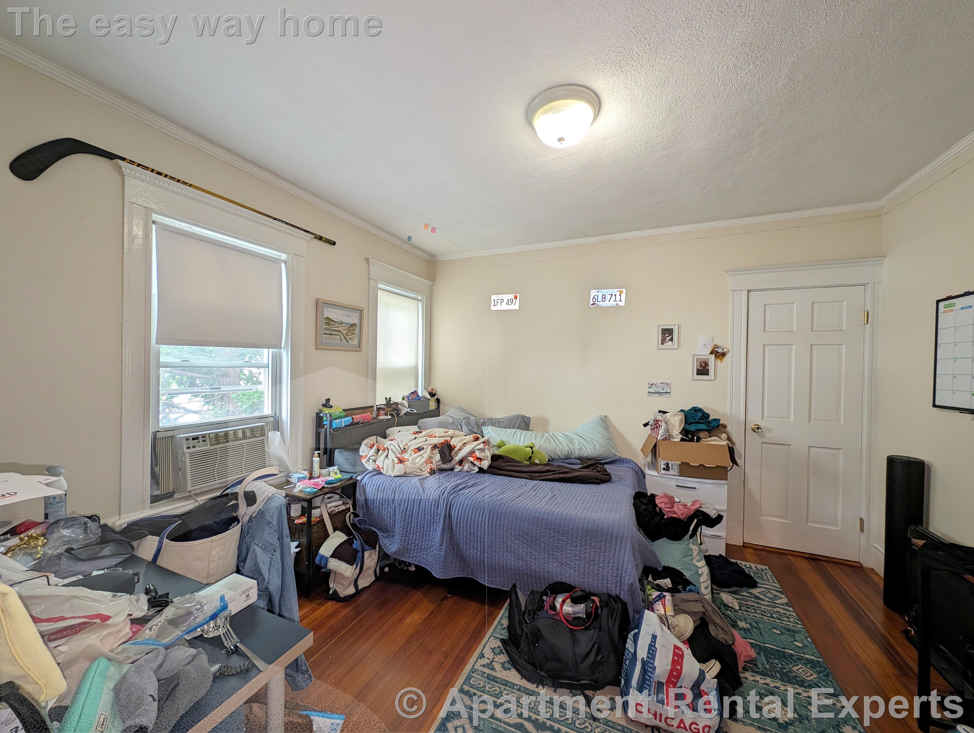 171 College Ave, Davis Square