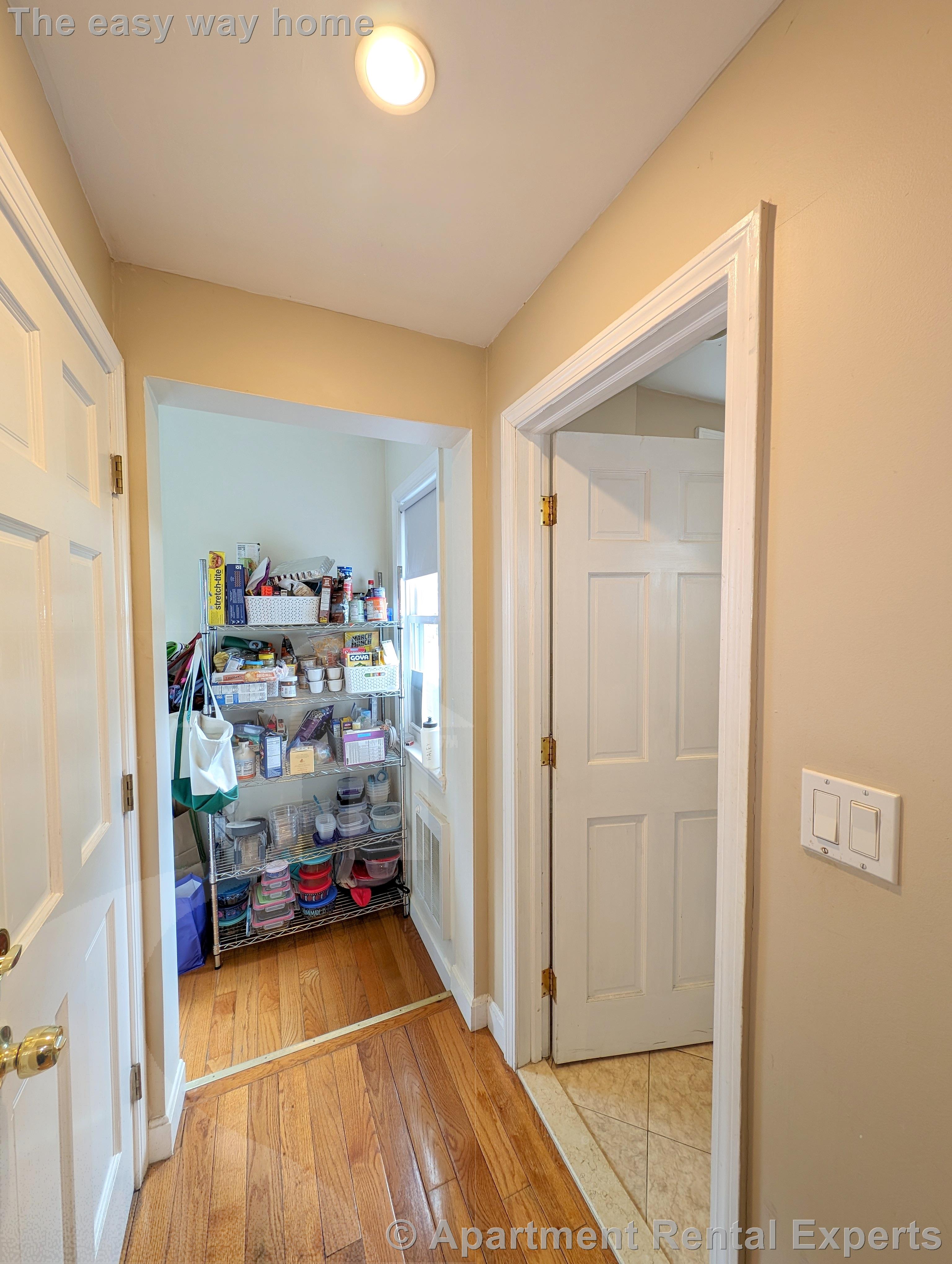 171 College Ave, Davis Square