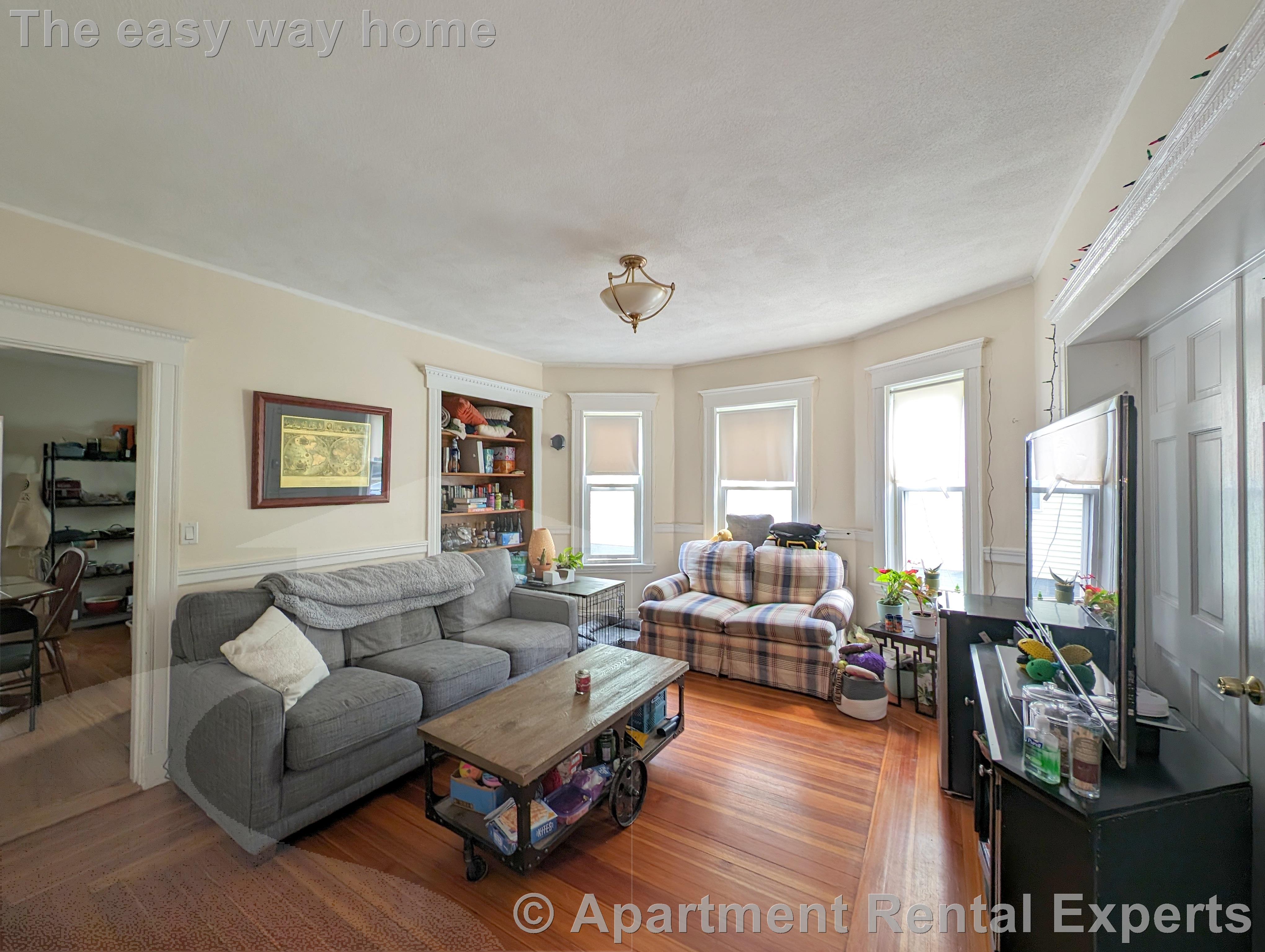 171 College Ave, Davis Square