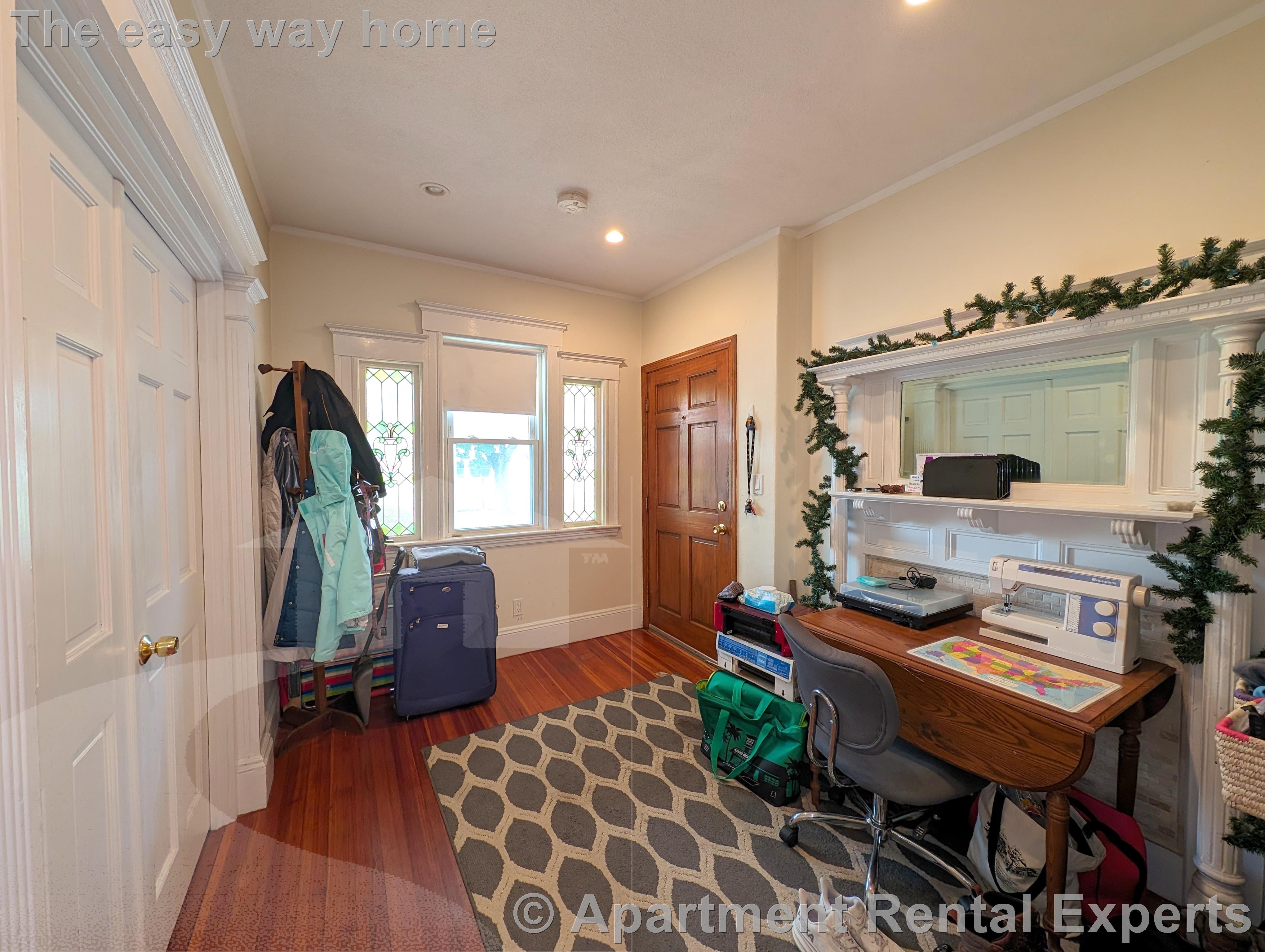 171 College Ave, Davis Square