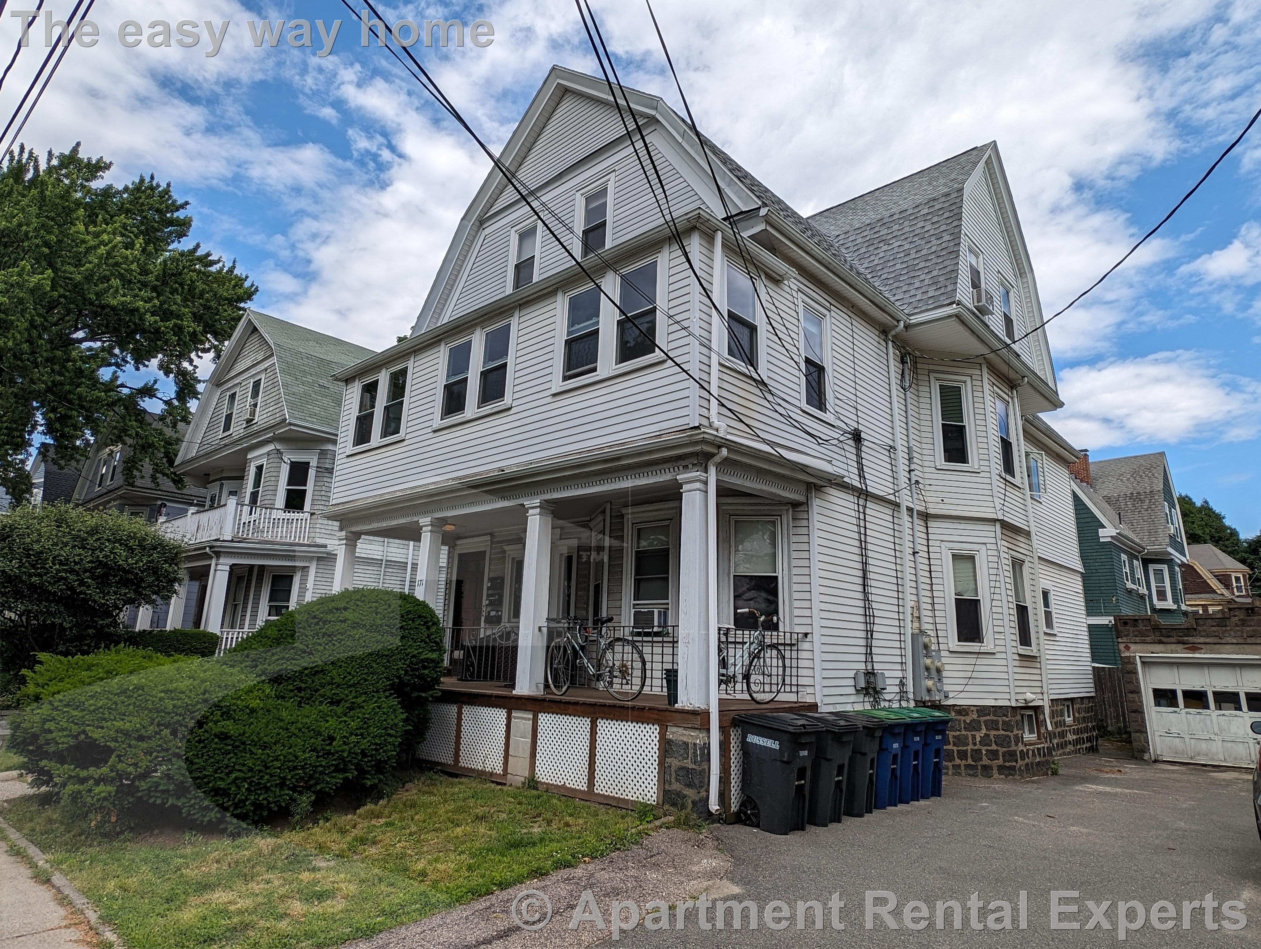 171 College Ave, Davis Square