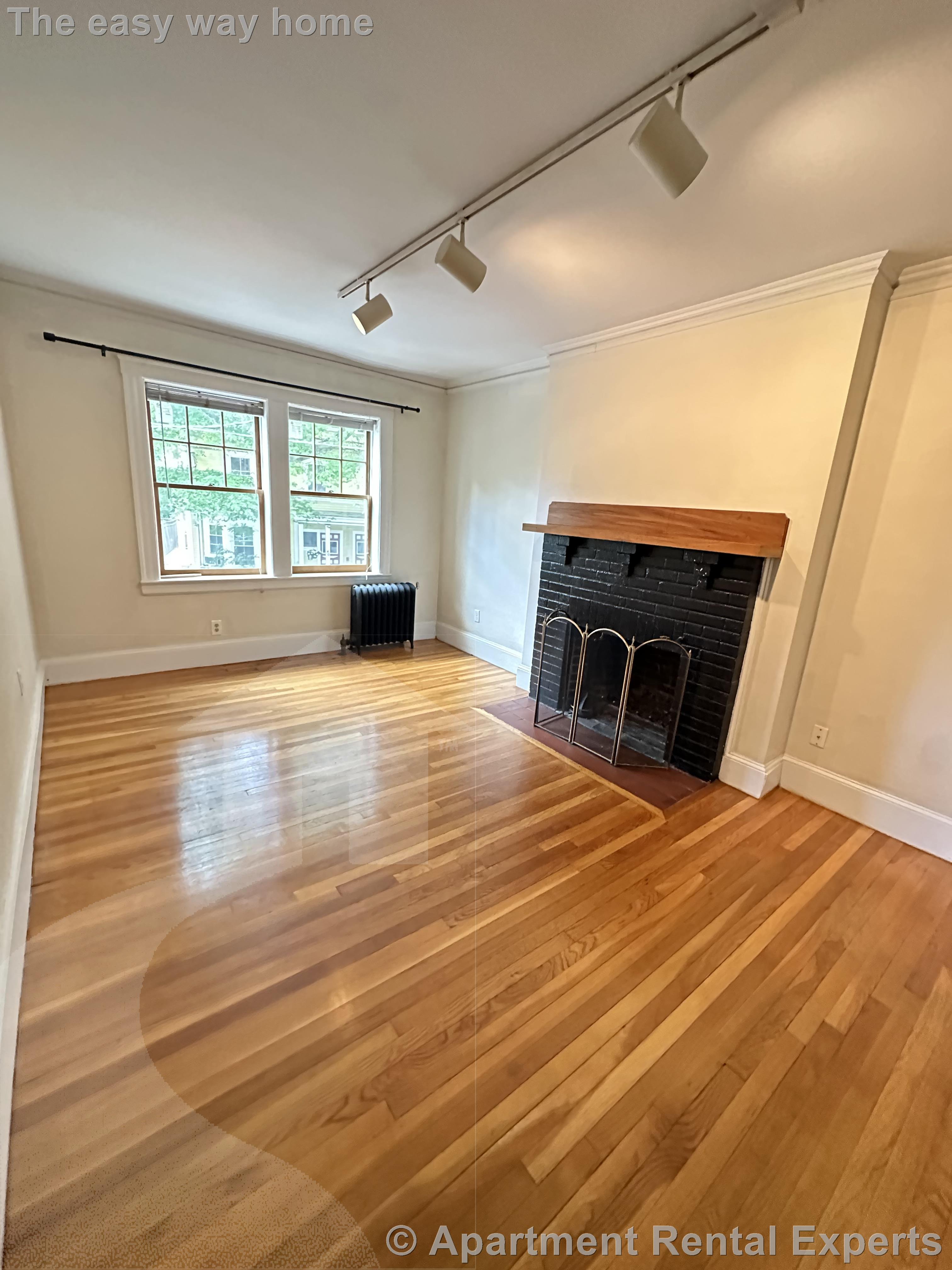 39 Lee St, Central Square