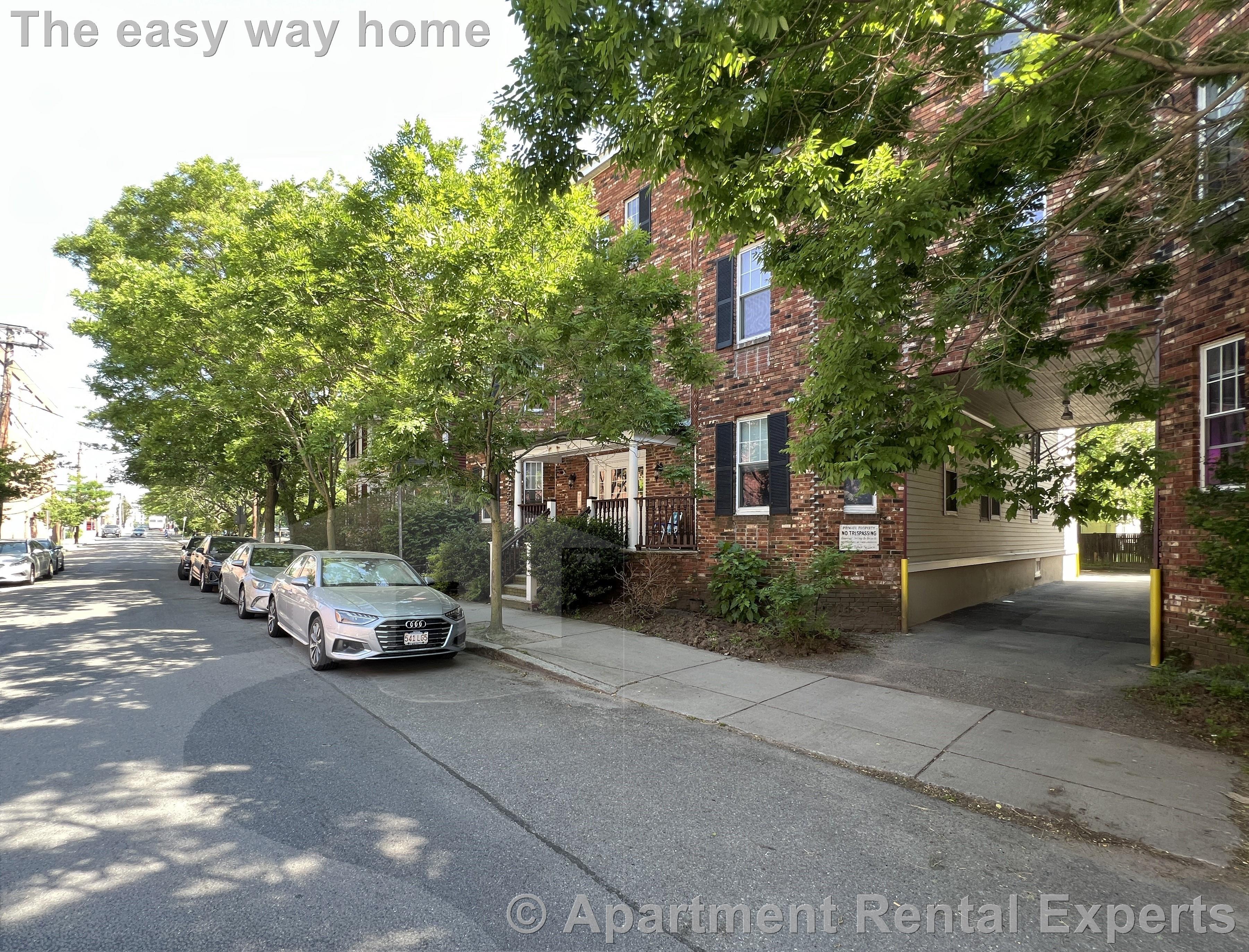 460 Green St, Central Square