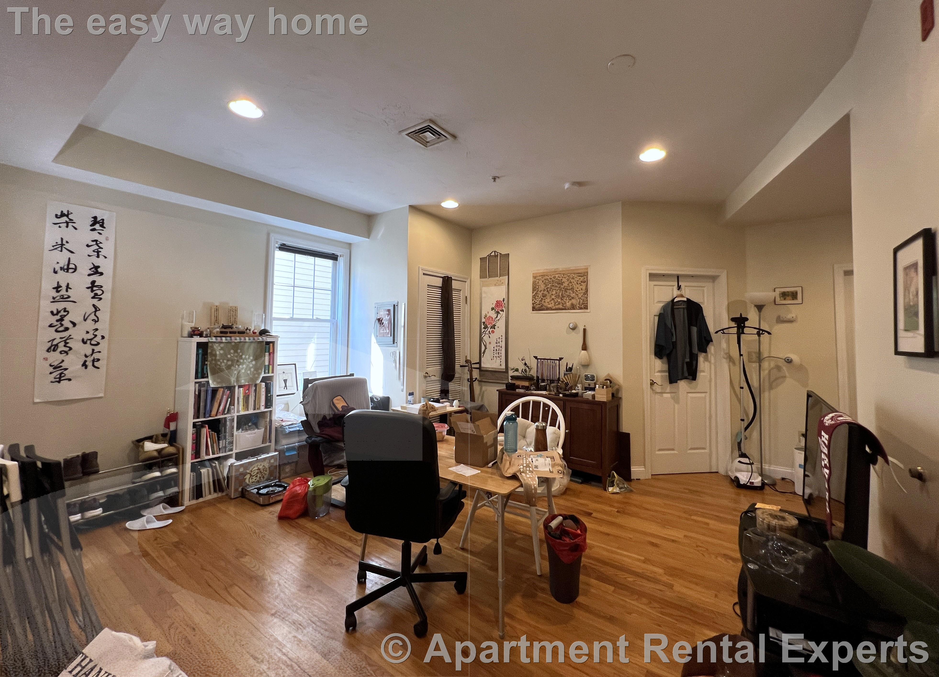 460 Green St, Central Square