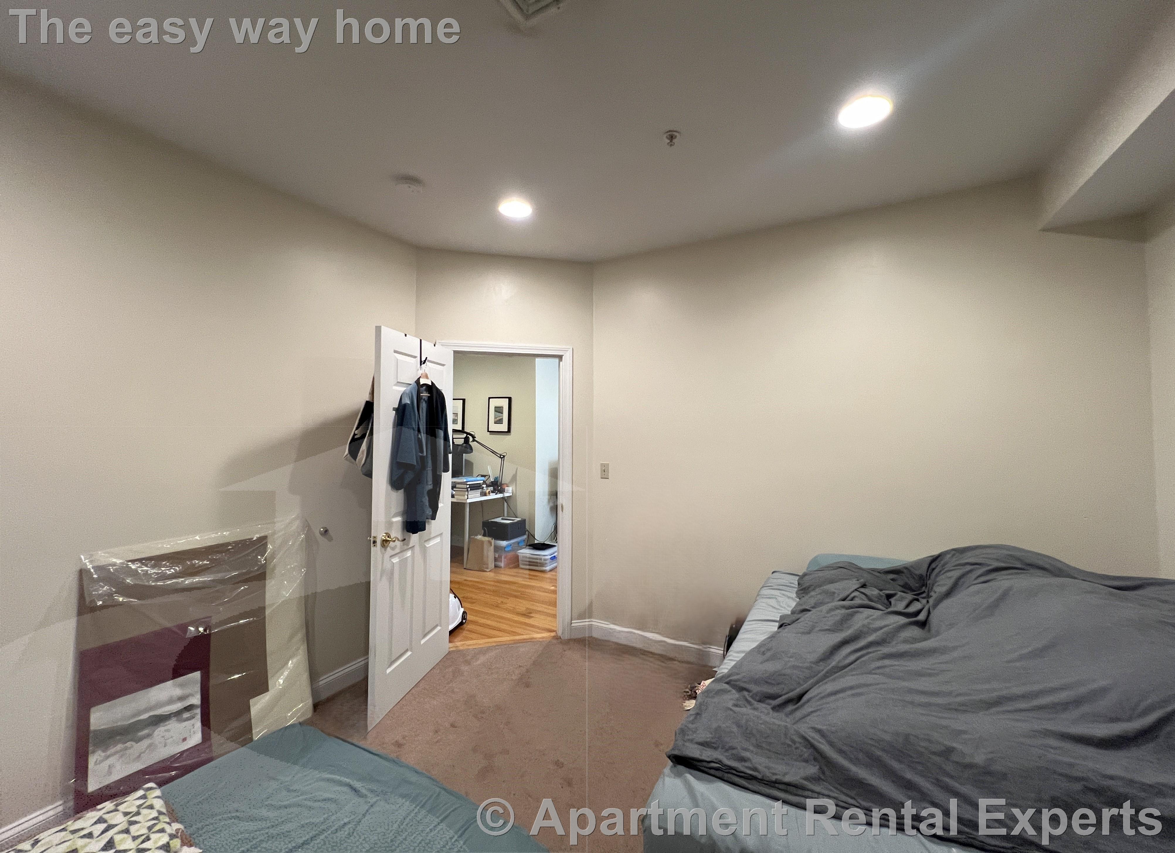 460 Green St, Central Square