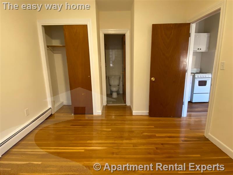 172 N Beacon St, Brighton
