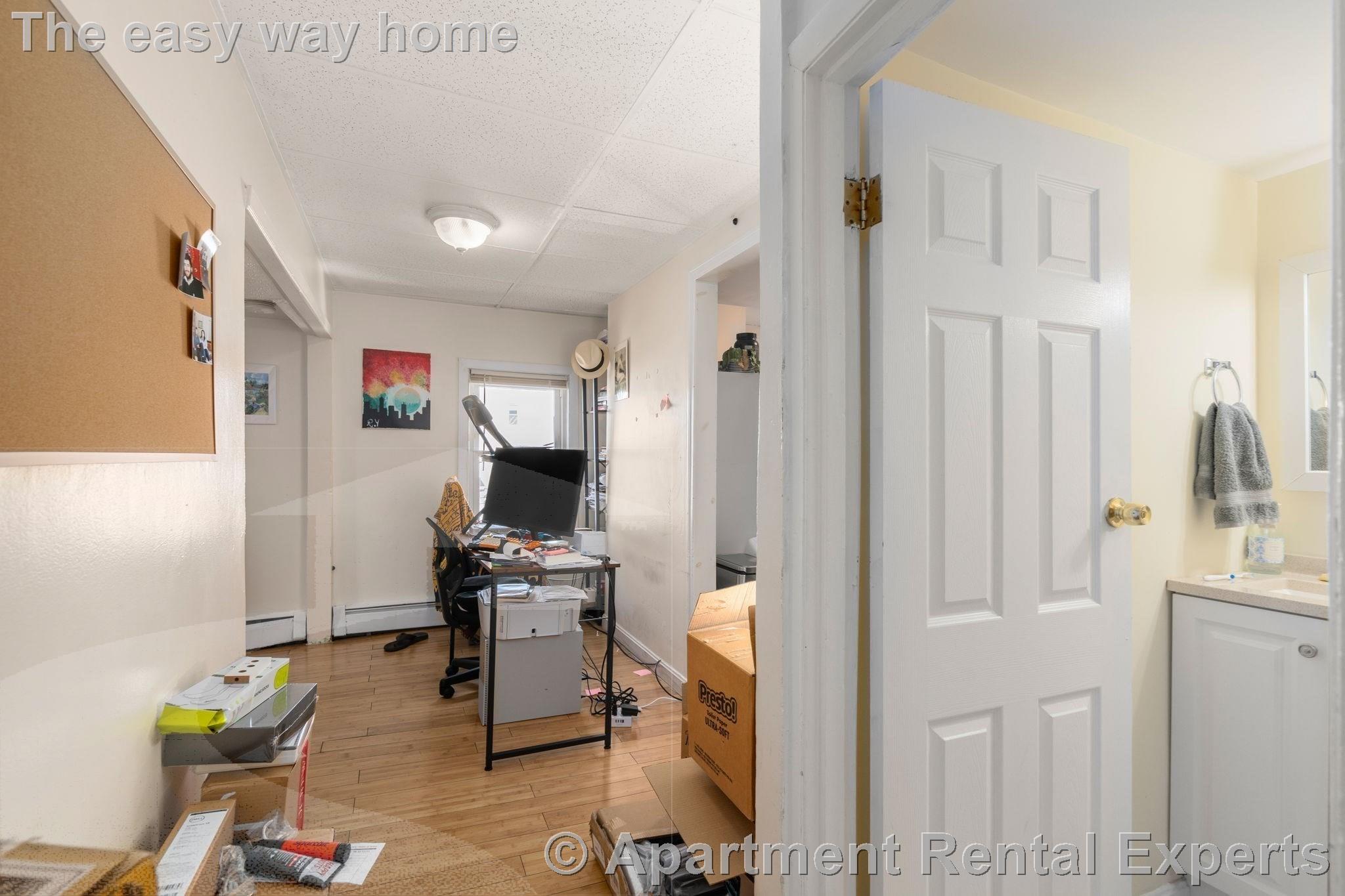 74 Franklin St, Sullivan Square