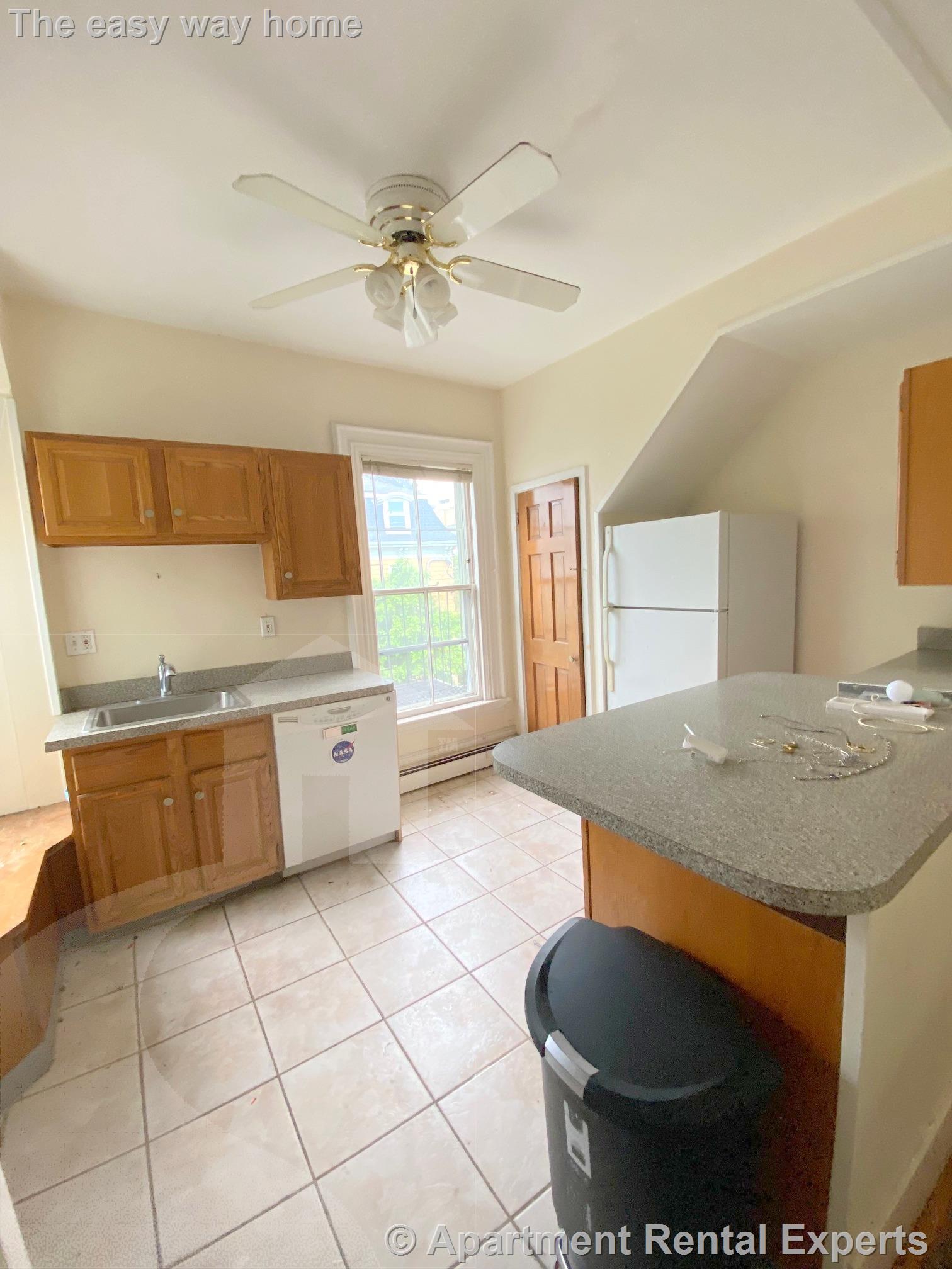 28 Roseland St, Porter Square