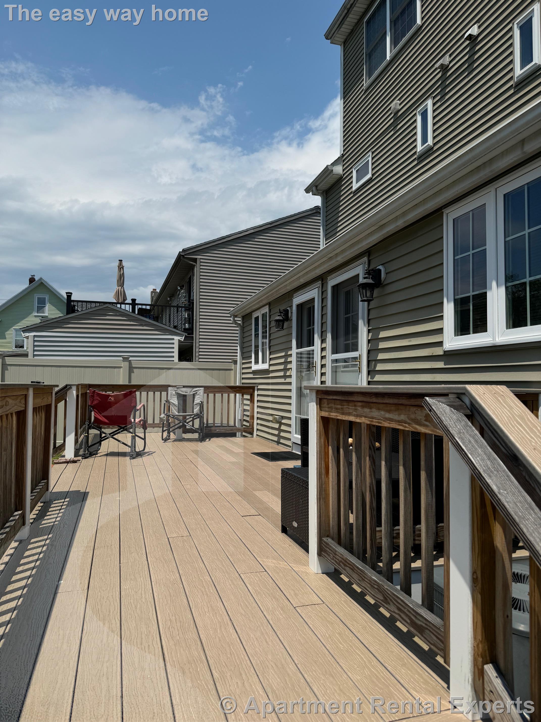 9 Winthrop Ct, Tufts