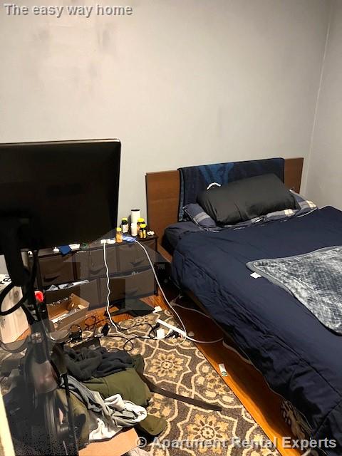 20 Dudley St, Davis Square