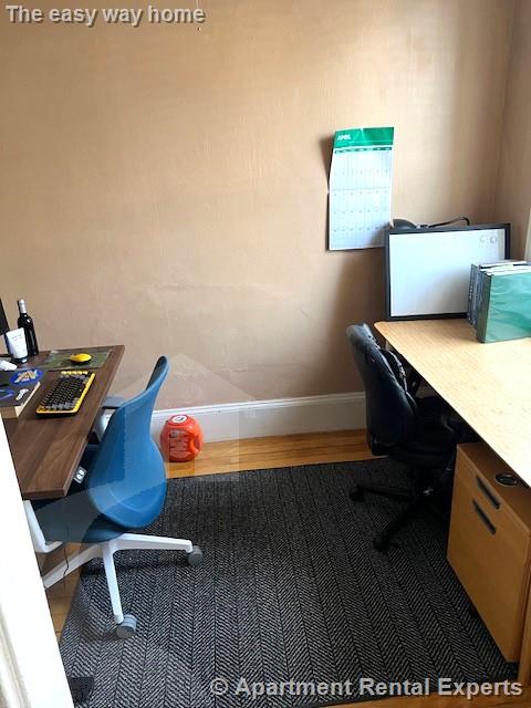 20 Dudley St, Davis Square