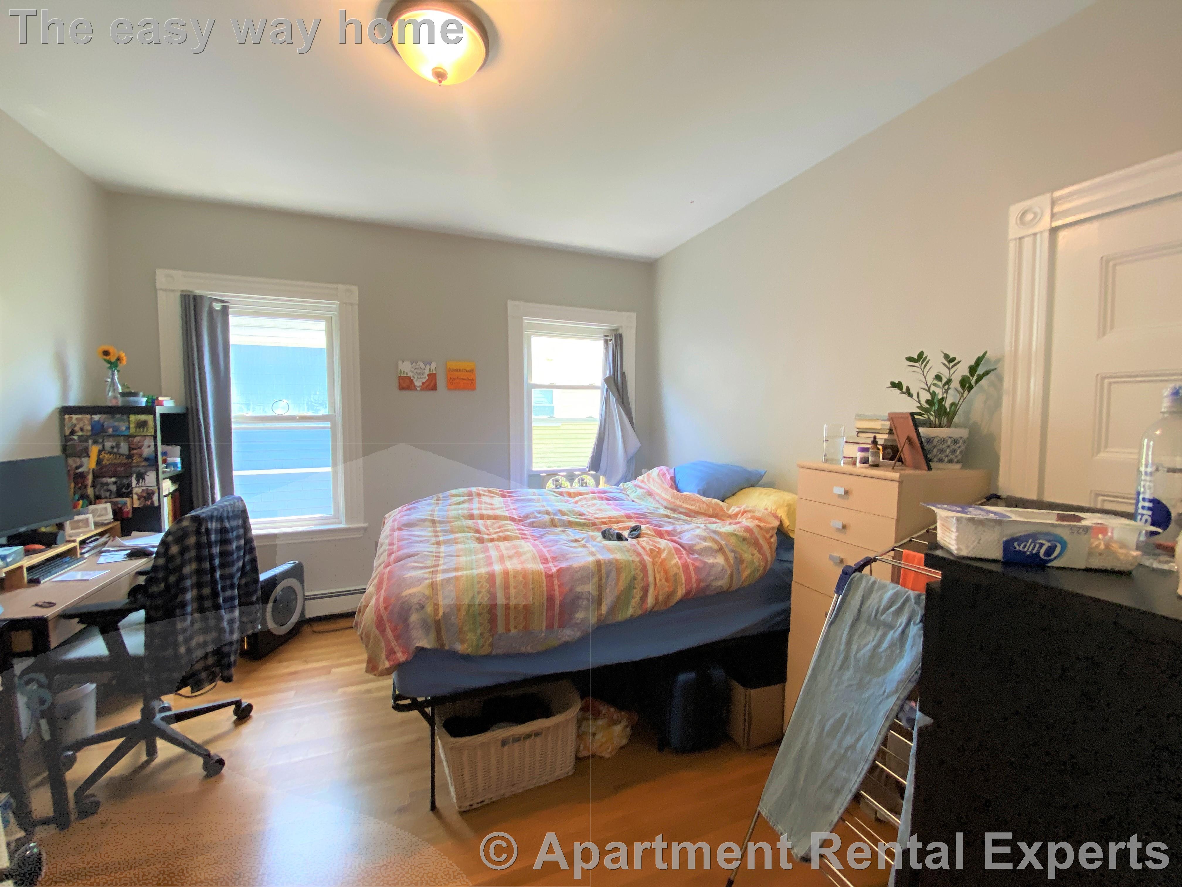 1552 Cambridge St, Mid Cambridge