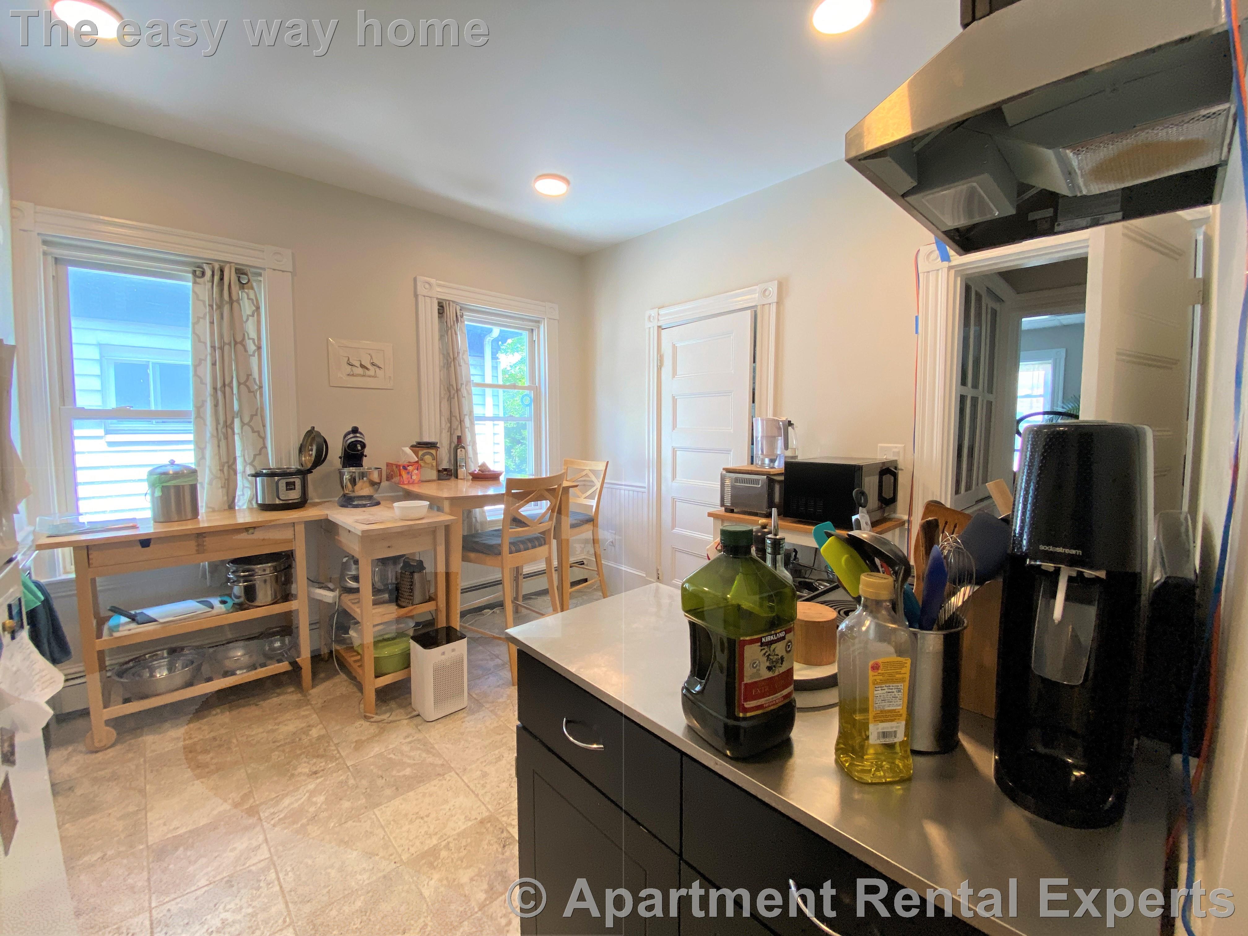 1552 Cambridge St, Mid Cambridge