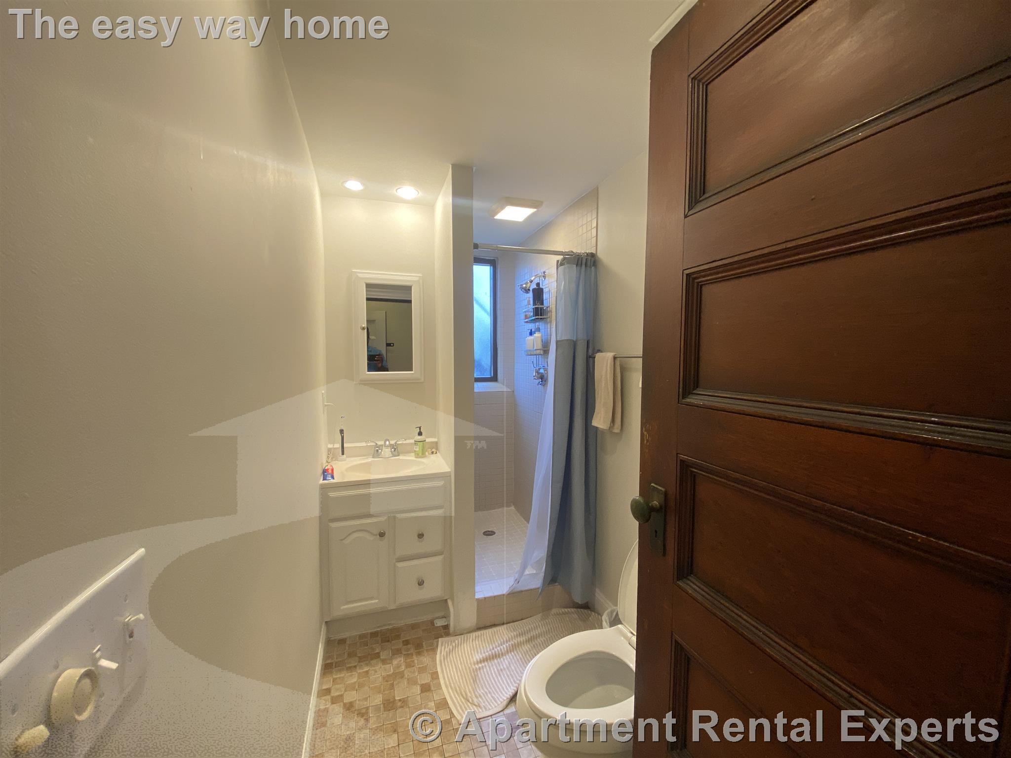 1137 Massachusetts Ave, Harvard Square