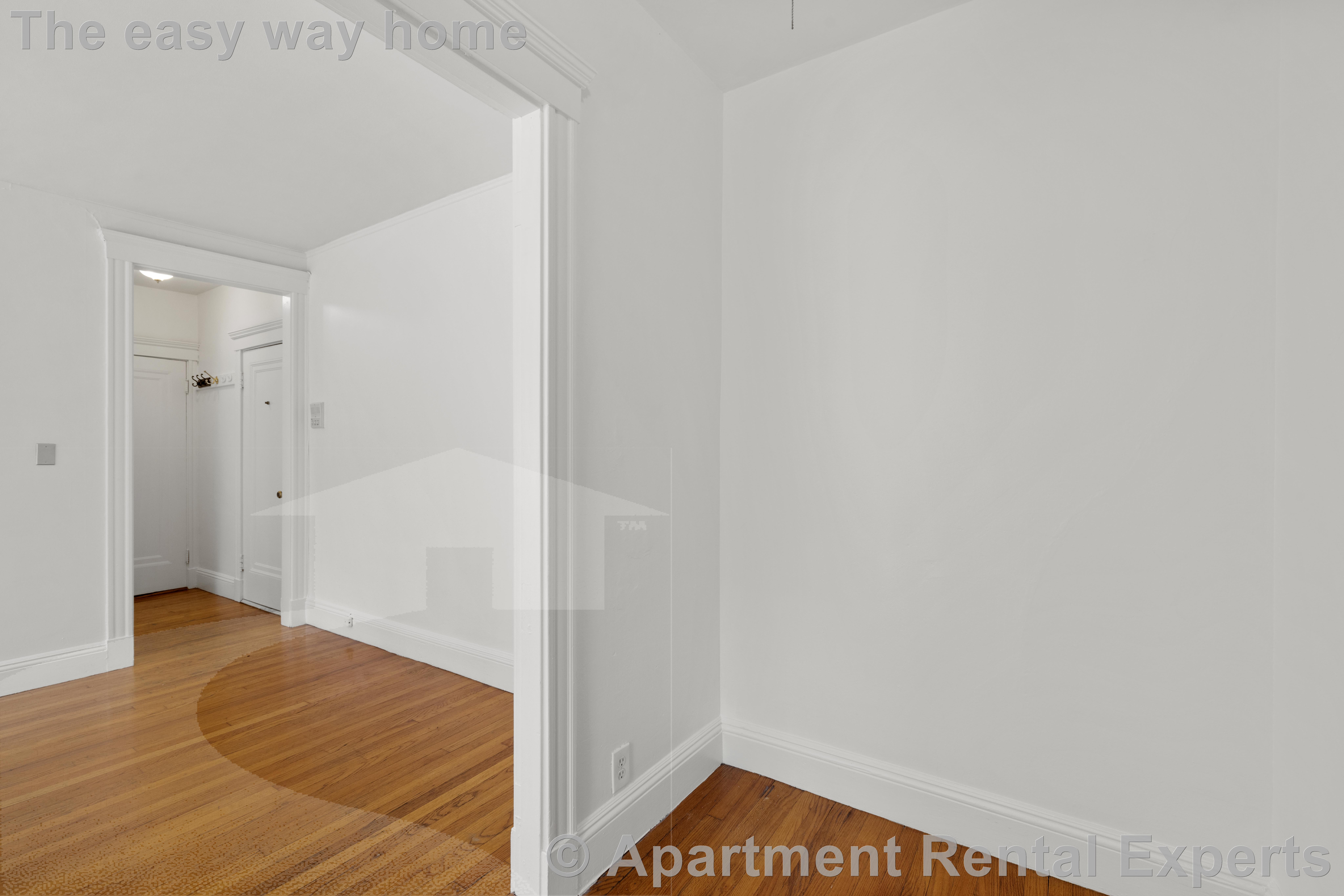 172 Maple St, Malden Center