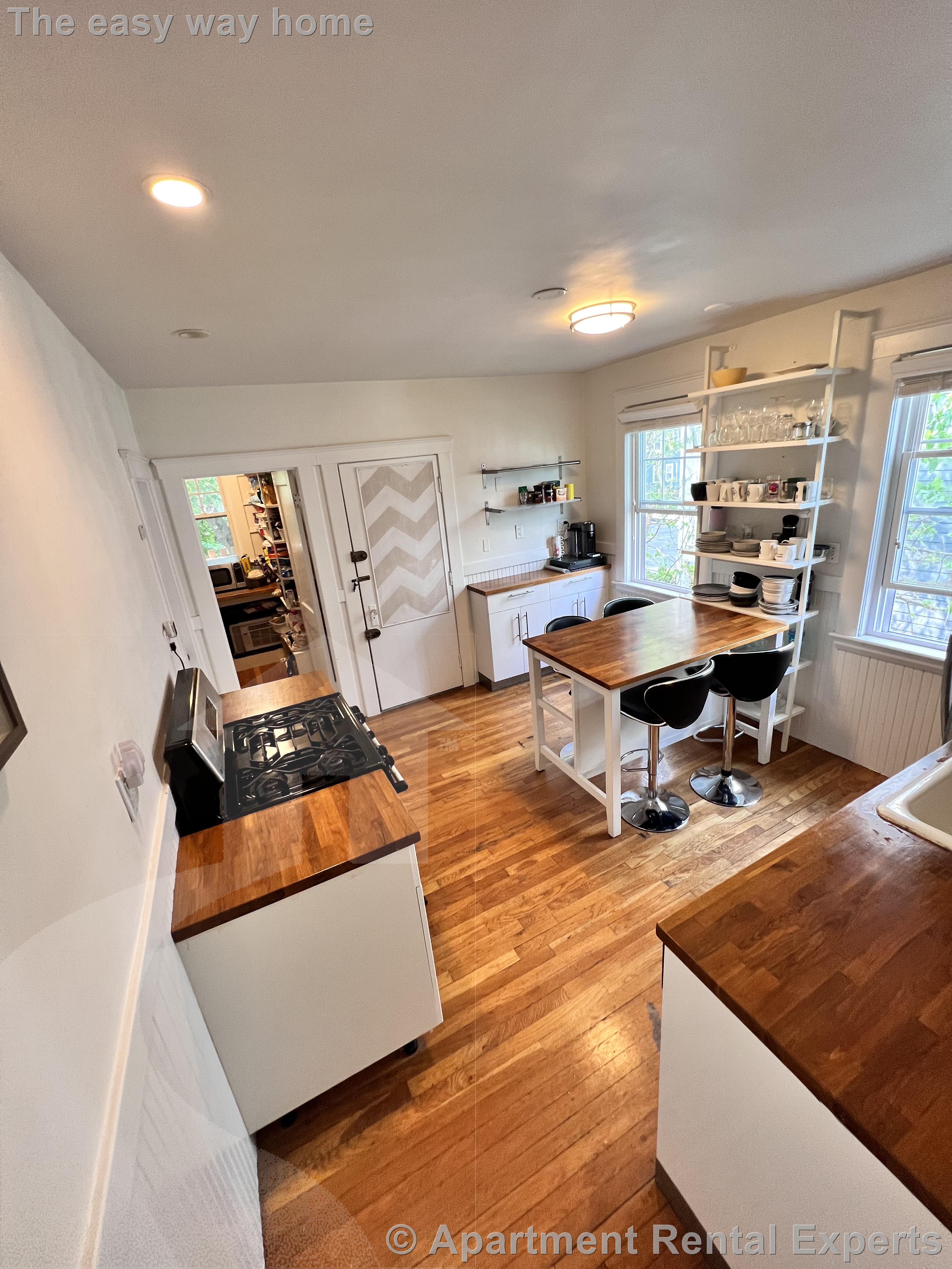 70 Dudley St, North Cambridge