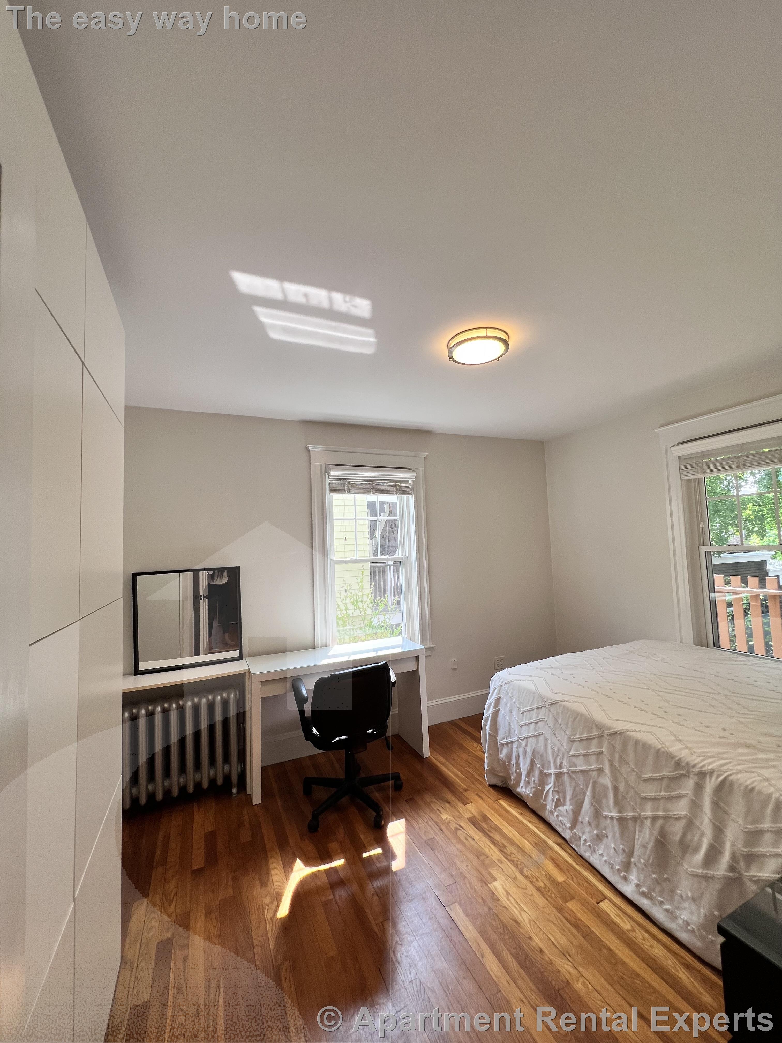 70 Dudley St, North Cambridge