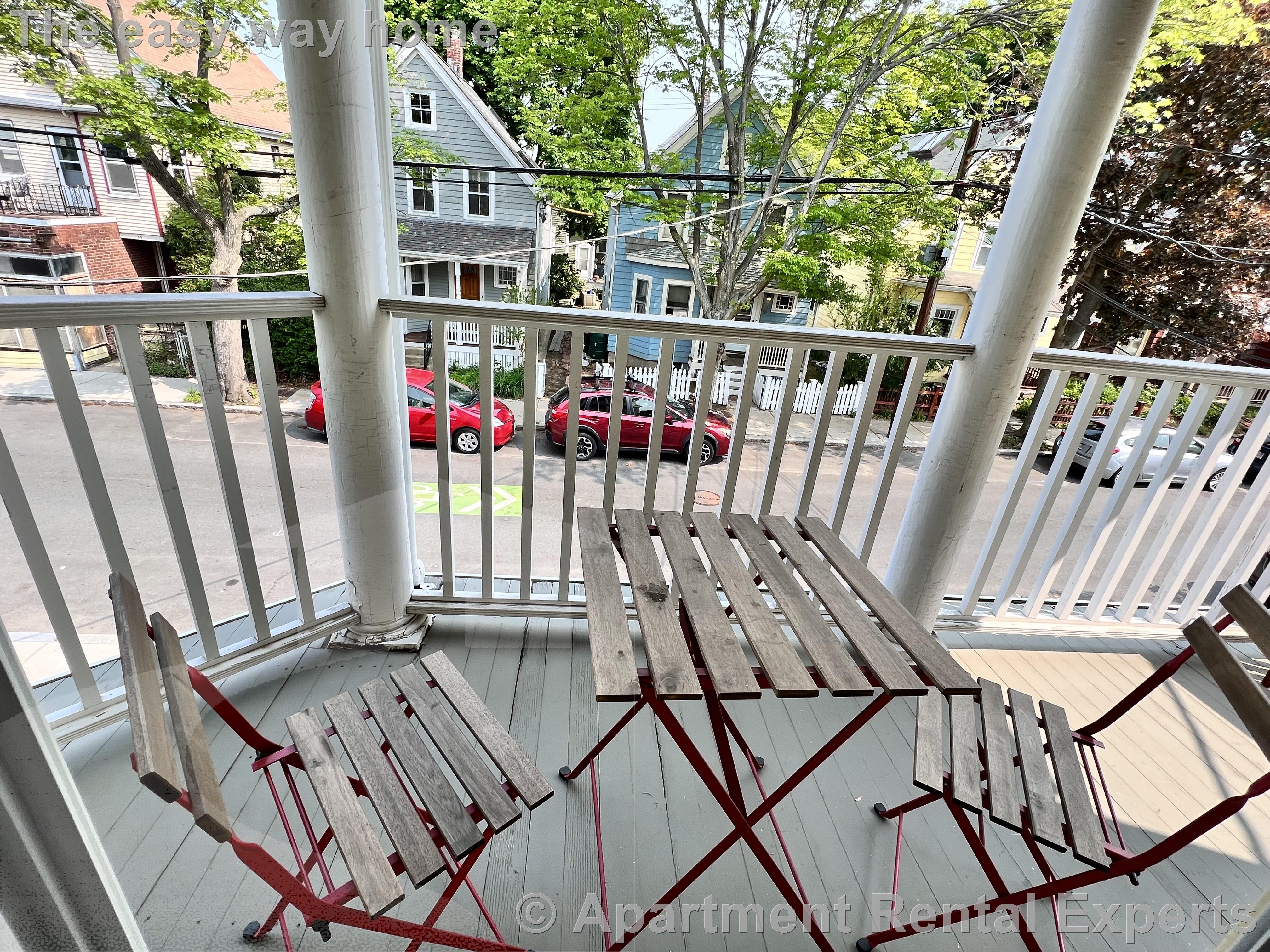 70 Dudley St, North Cambridge