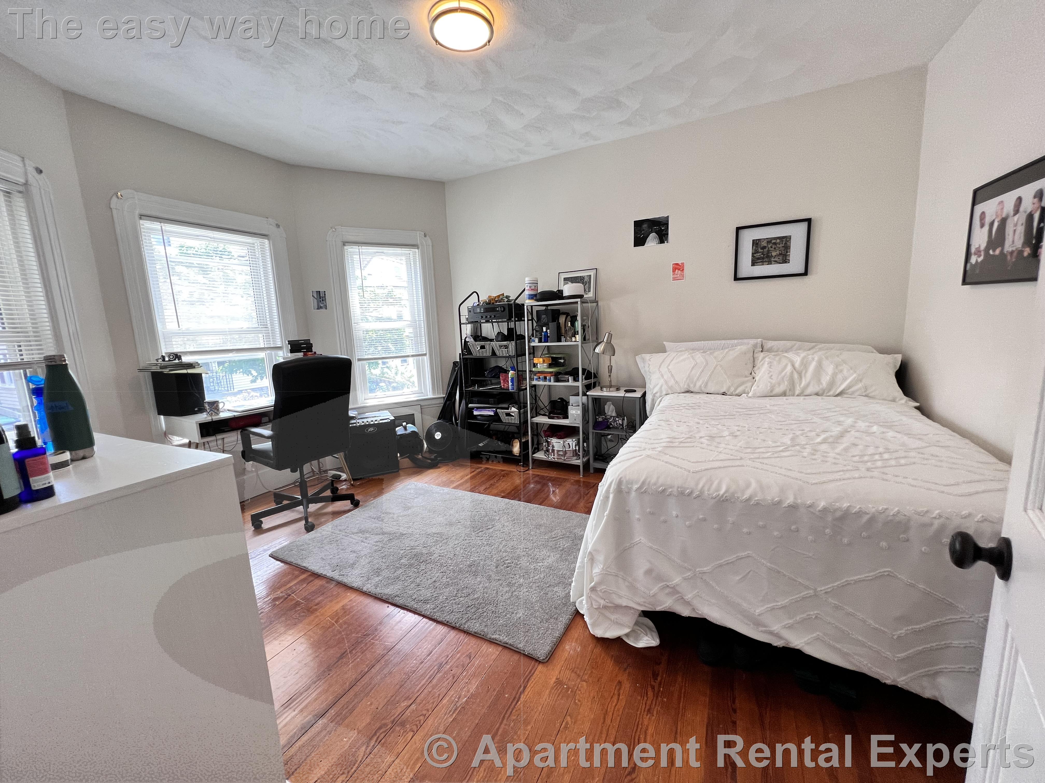 74 Lowell St, Porter Square