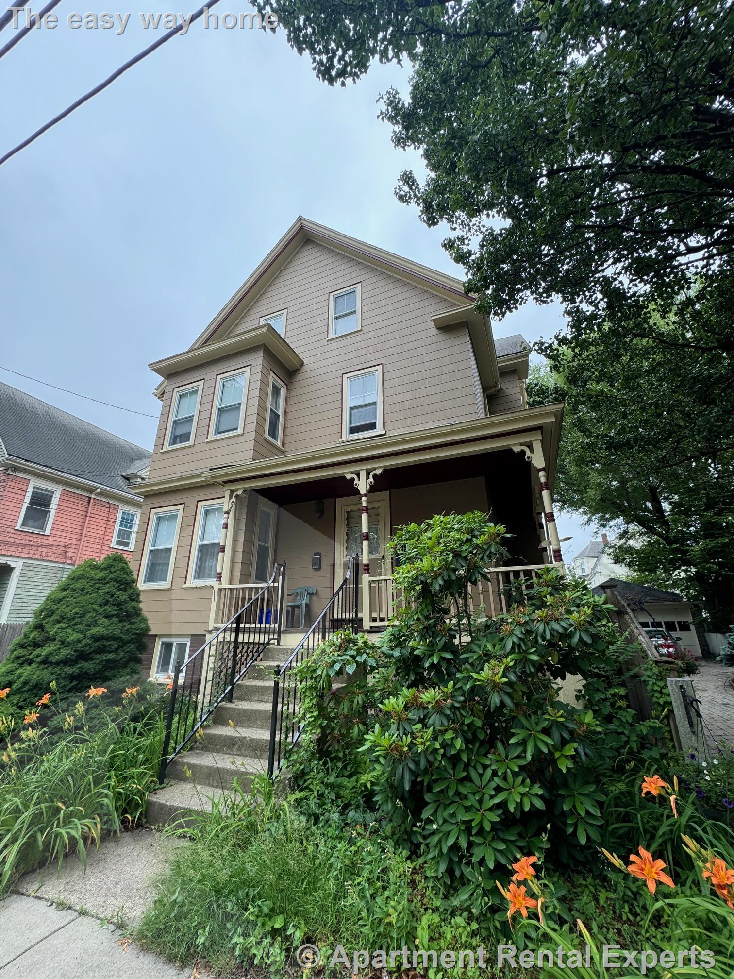 33 Francesca Ave, Davis Square