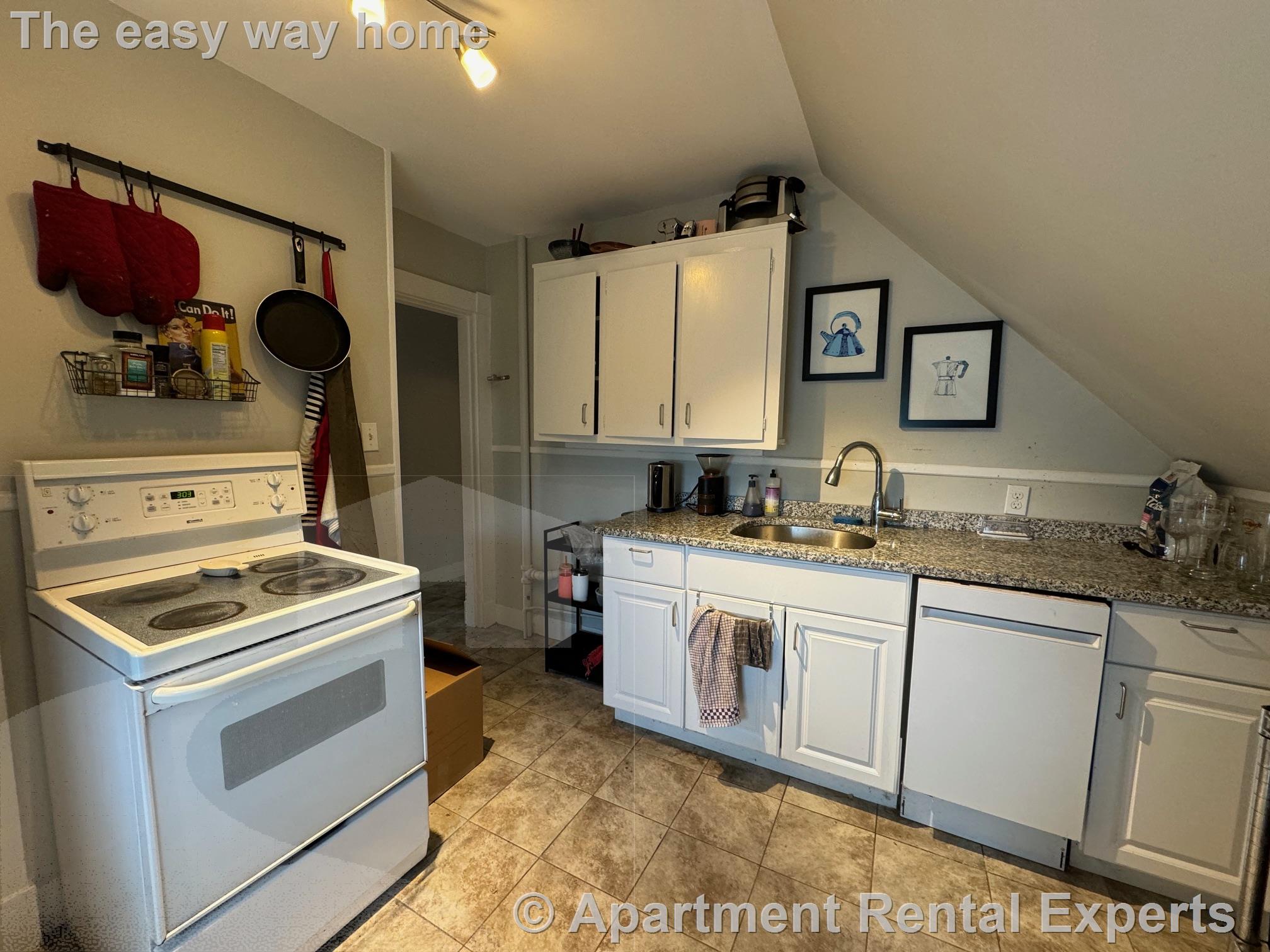 33 Francesca Ave, Davis Square