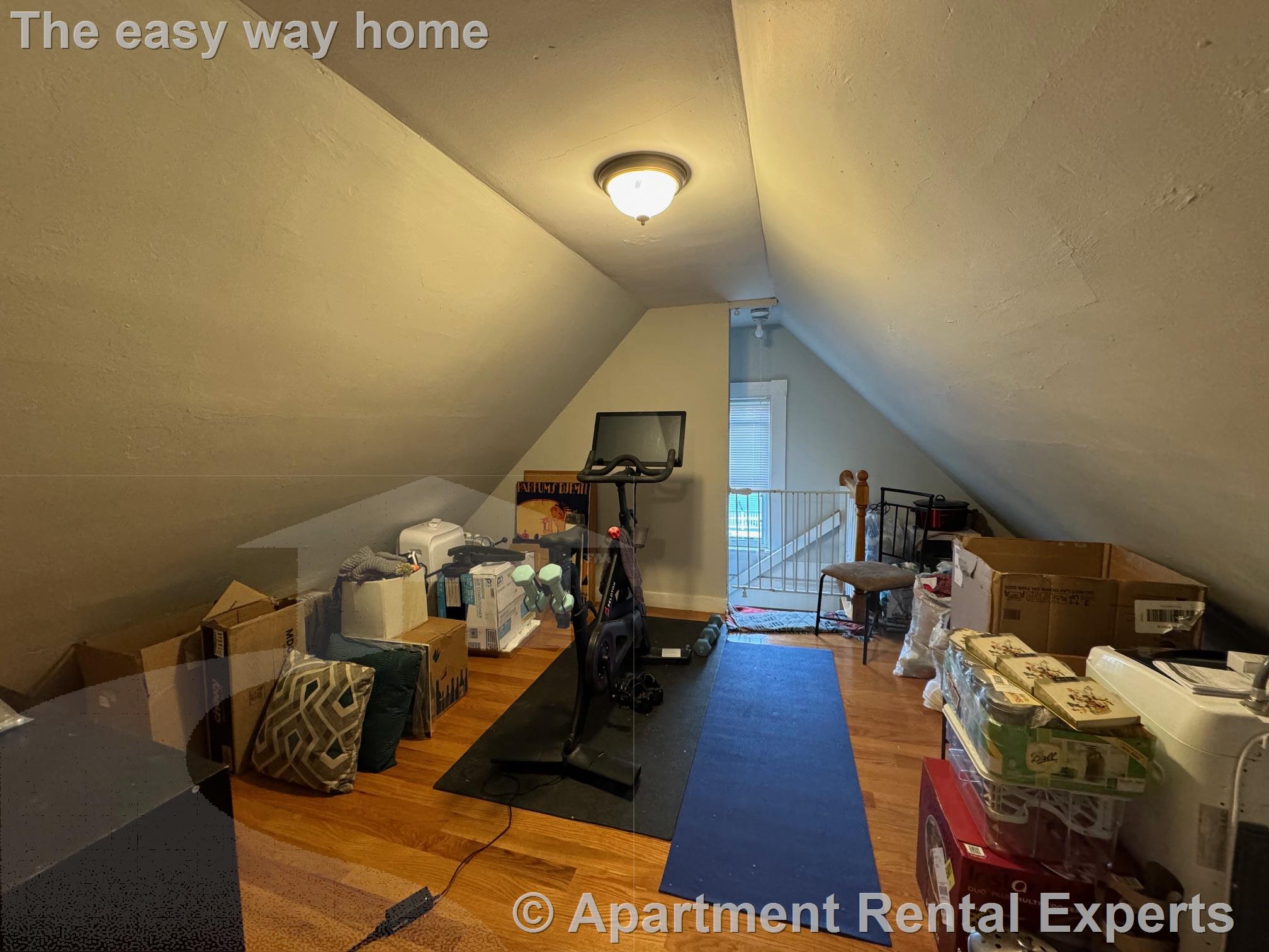 33 Francesca Ave, Davis Square