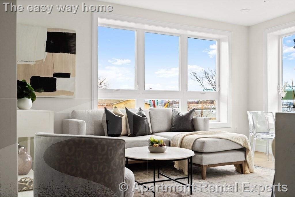 301 Border St, East Boston