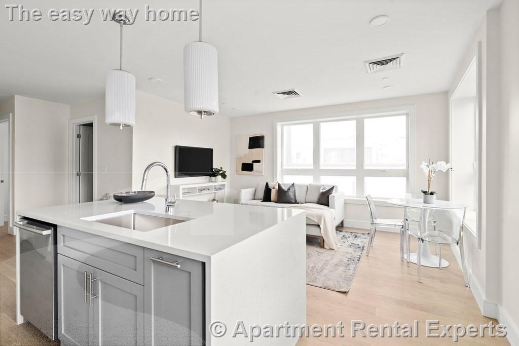 301 Border St, East Boston