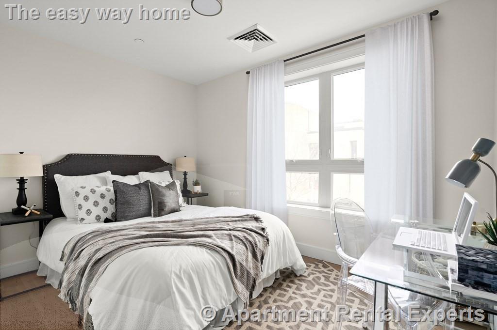 301 Border St, East Boston