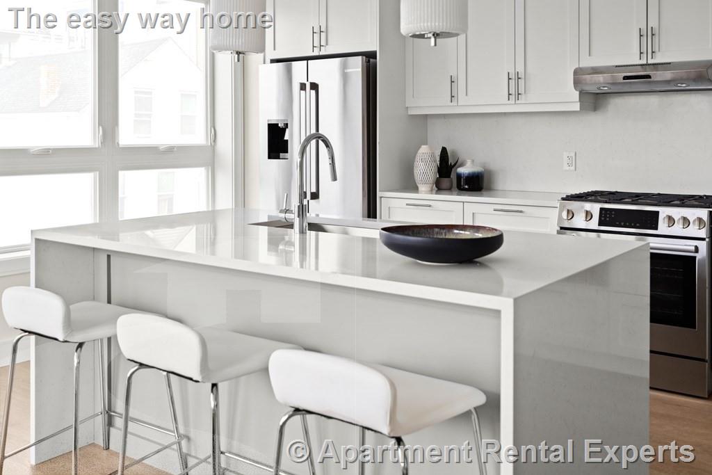 301 Border St, East Boston