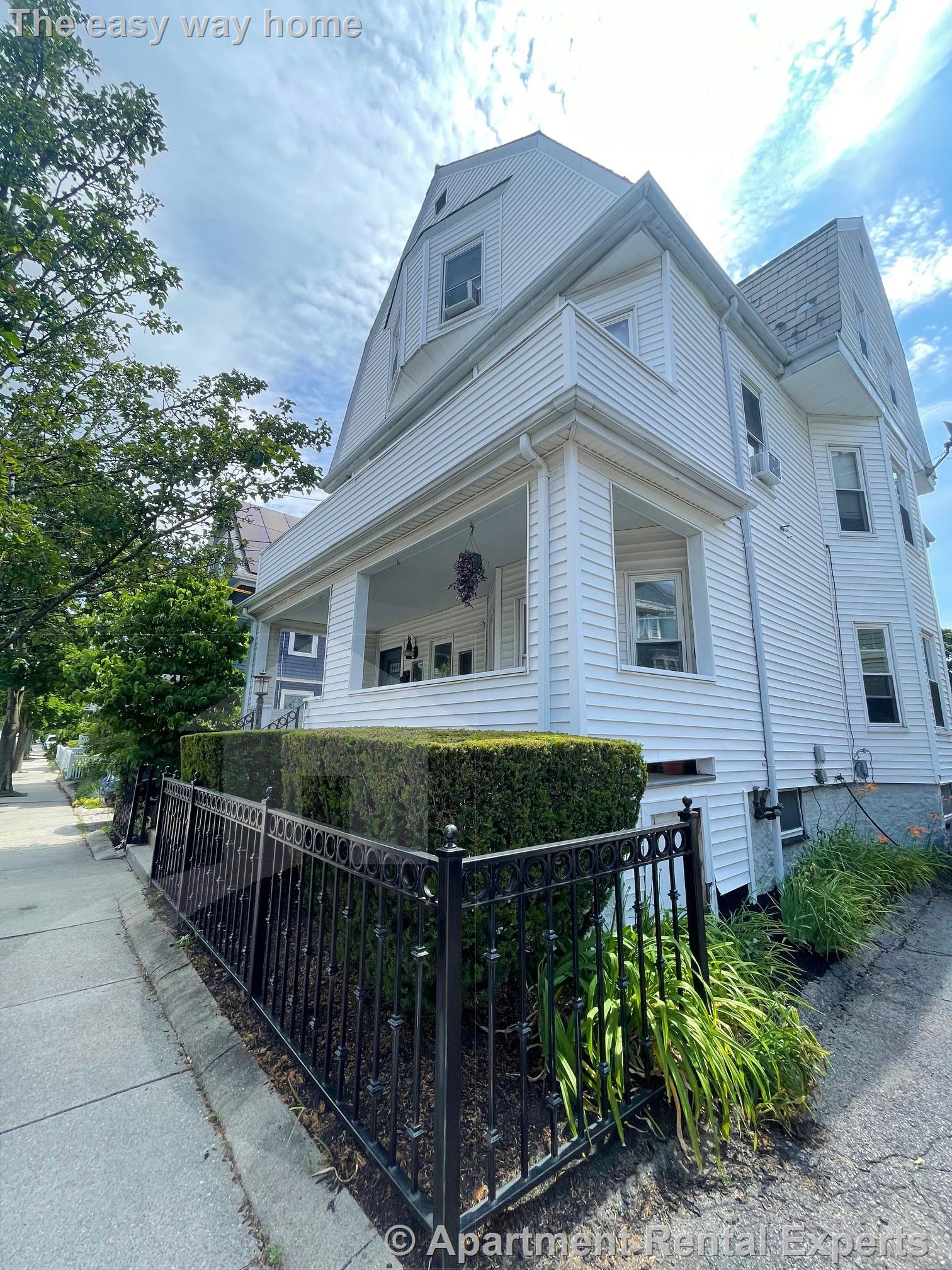 17 Irving St, Davis Square