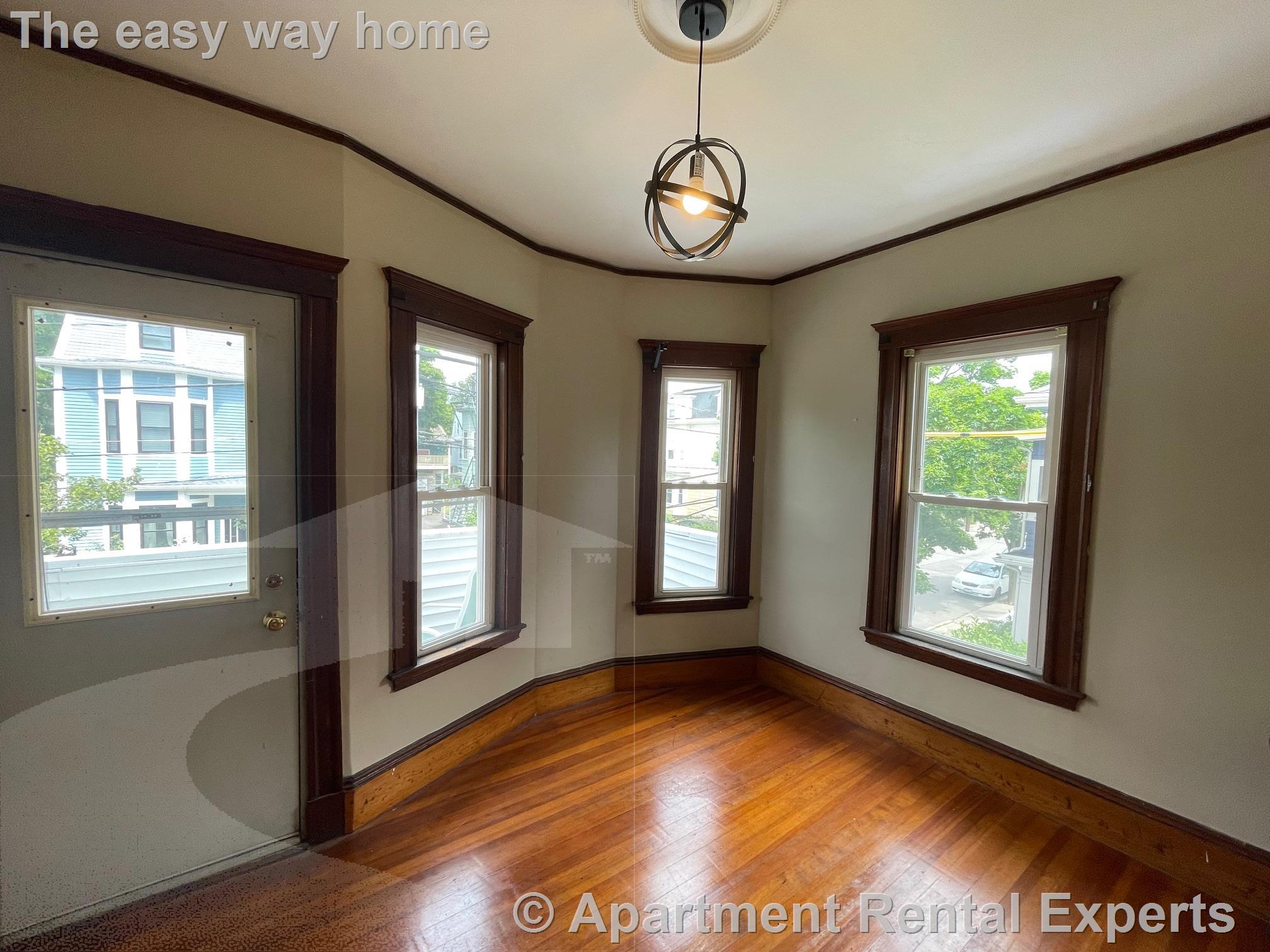 17 Irving St, Davis Square