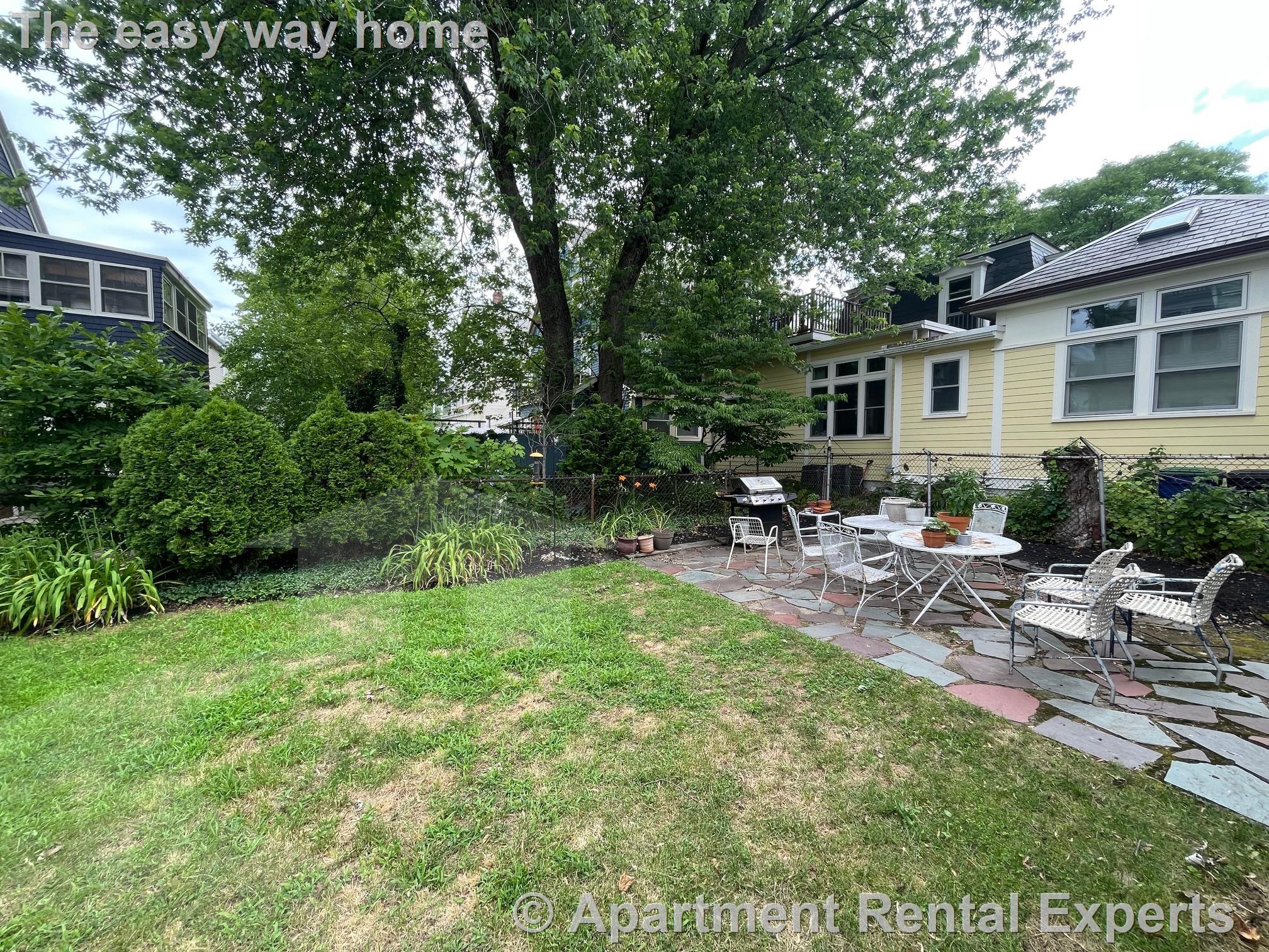 17 Irving St, Davis Square