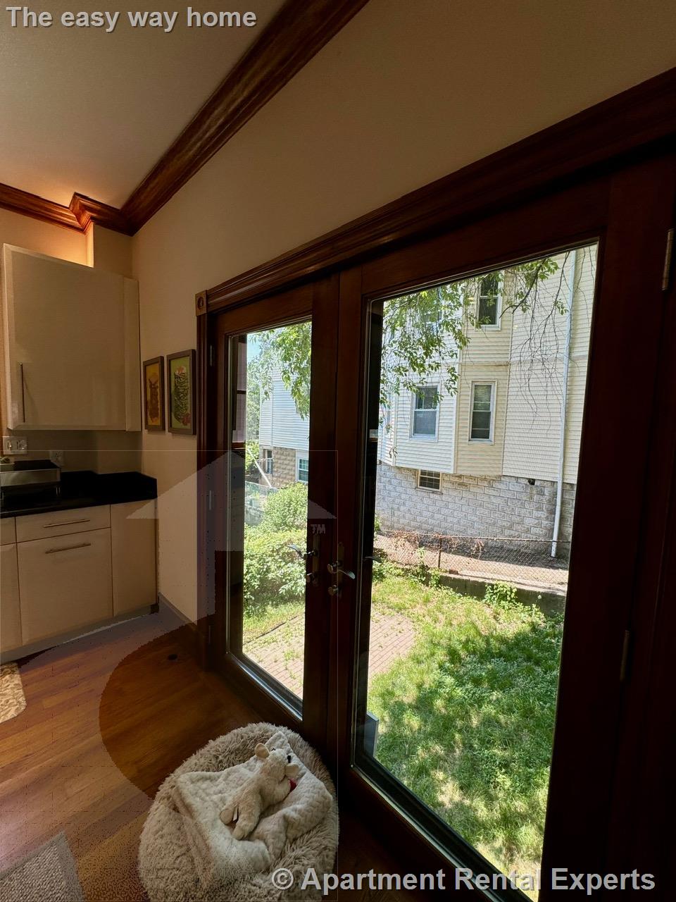 108 School St, Spring Hill