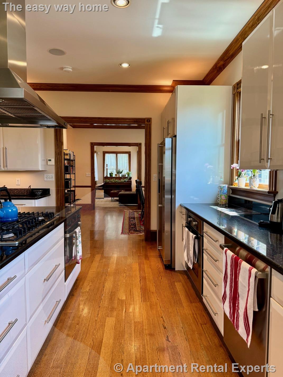 108 School St, Spring Hill