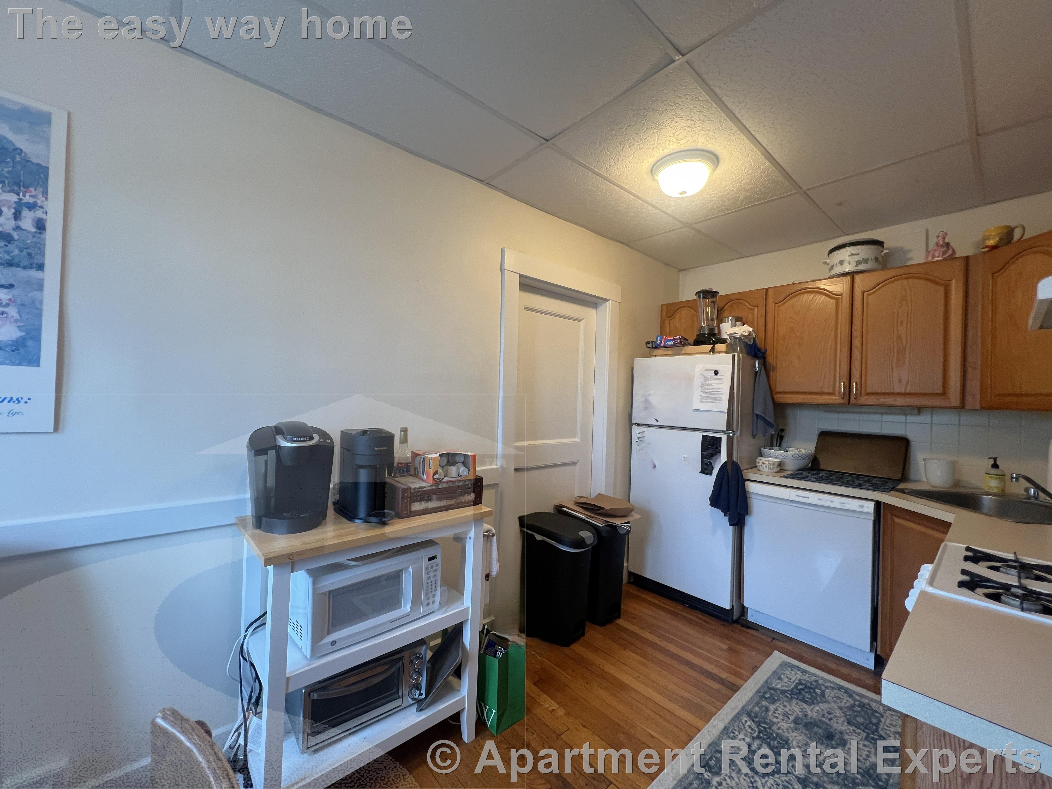 36 College Ave, Davis Square