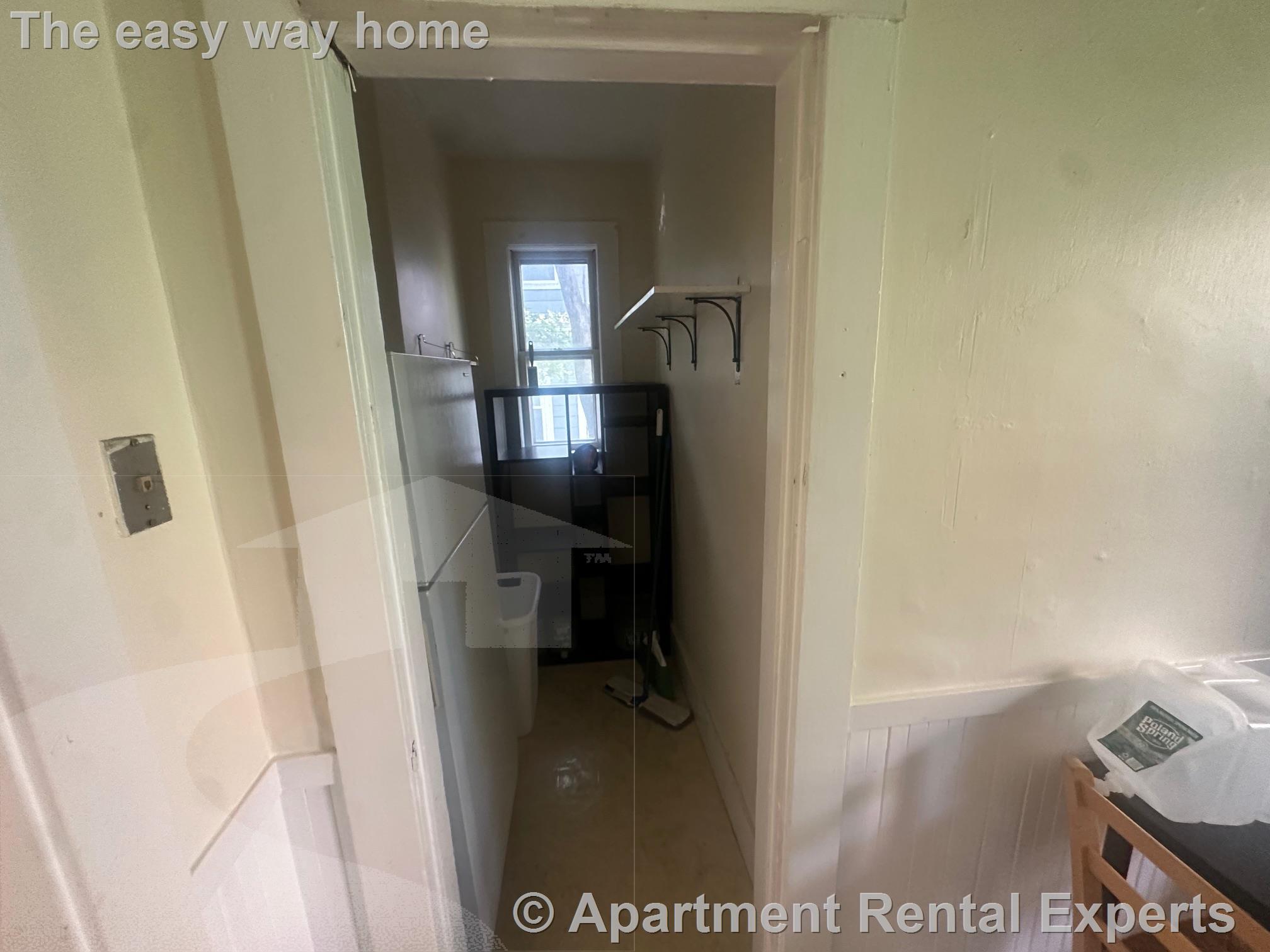 39 Waterhouse St, Teele Square