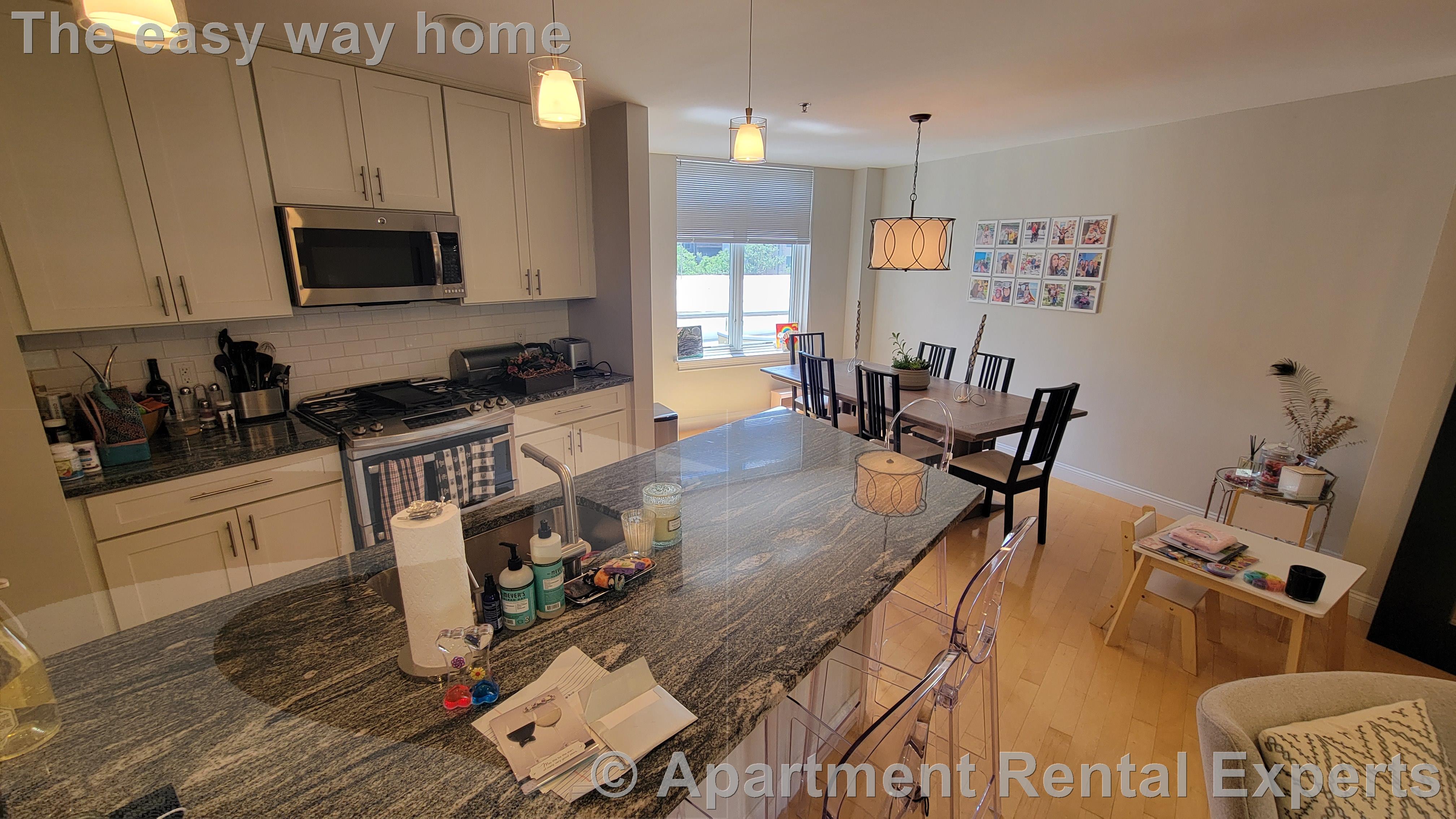 1601 Beacon St, Washington Square