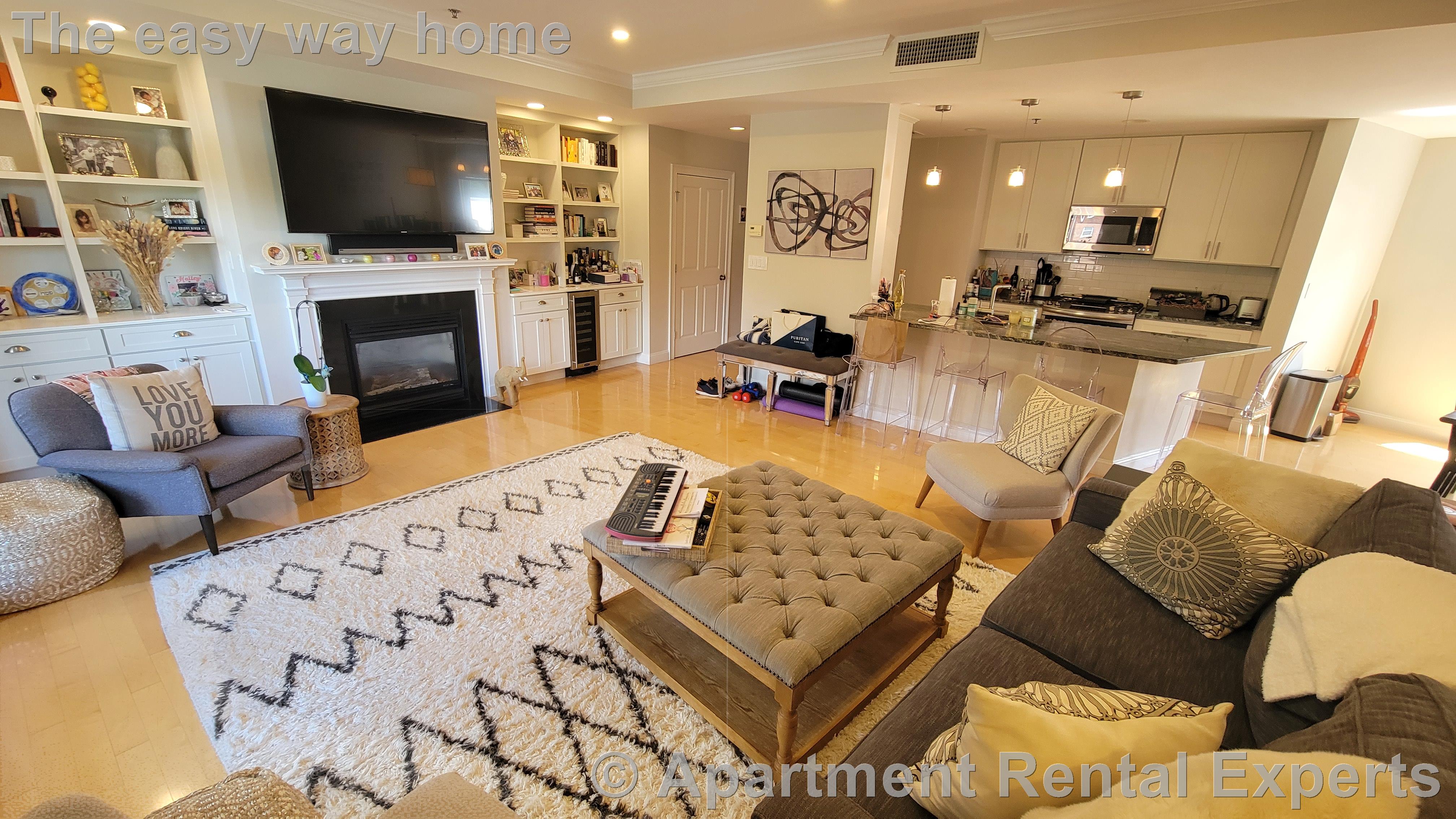 1601 Beacon St, Washington Square