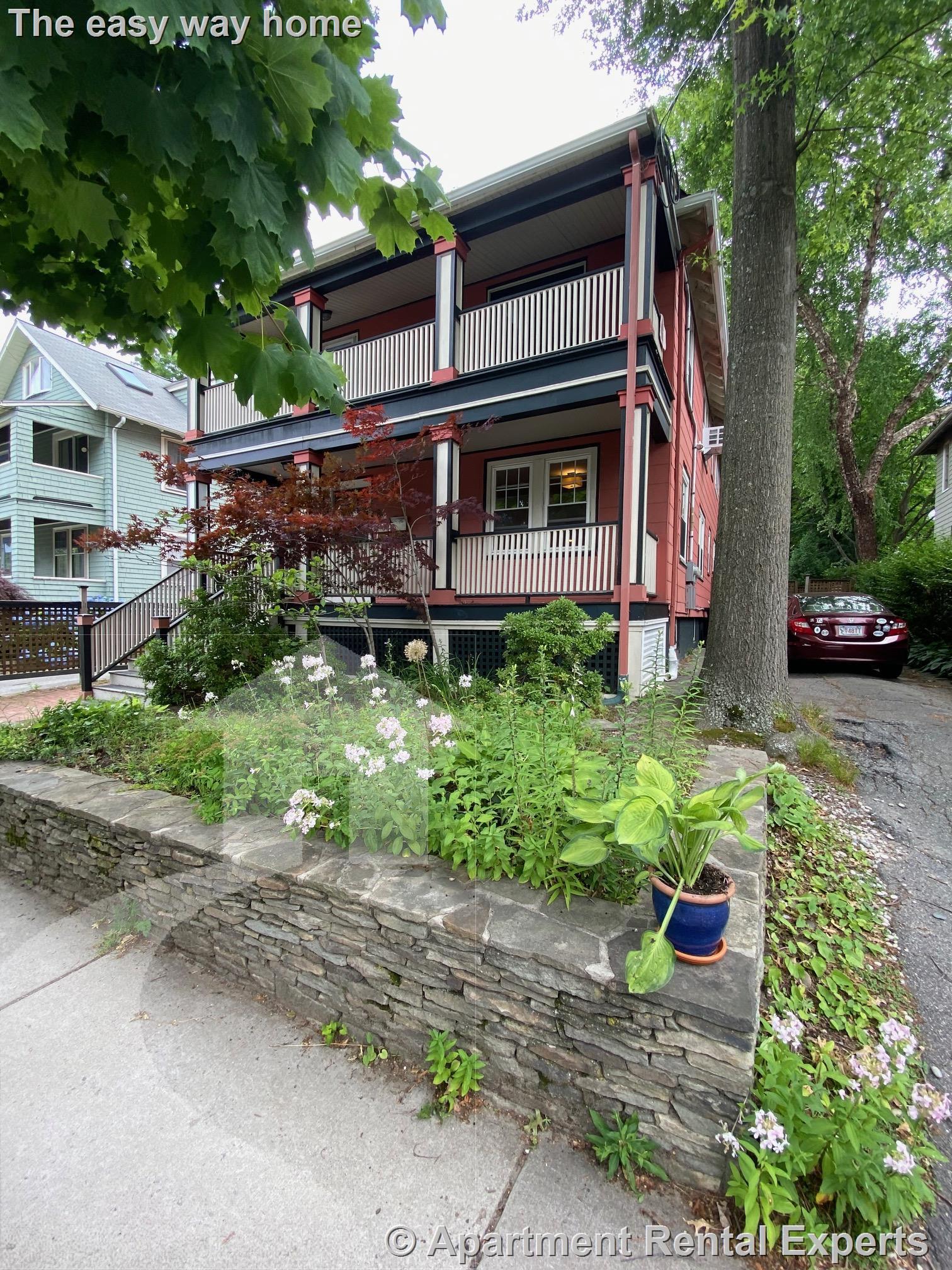 324 Walden St, Huron Village