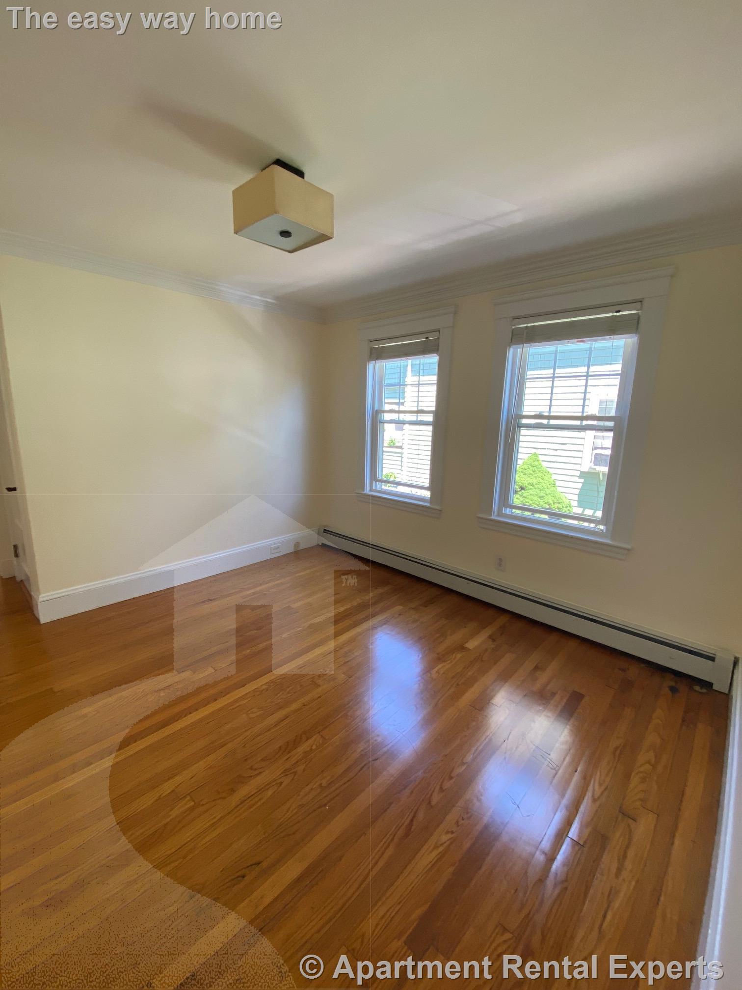 324 Walden St, Huron Village