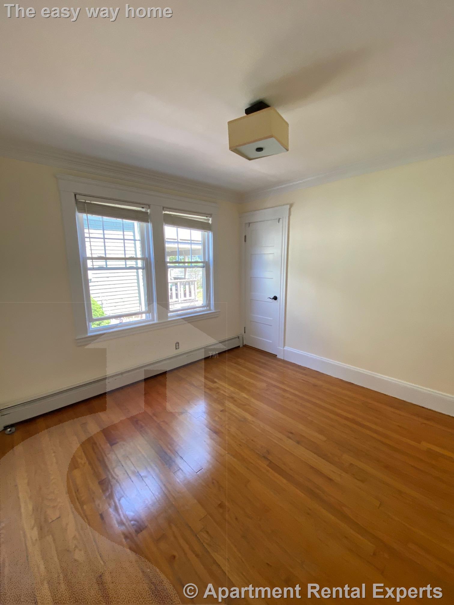 324 Walden St, Huron Village