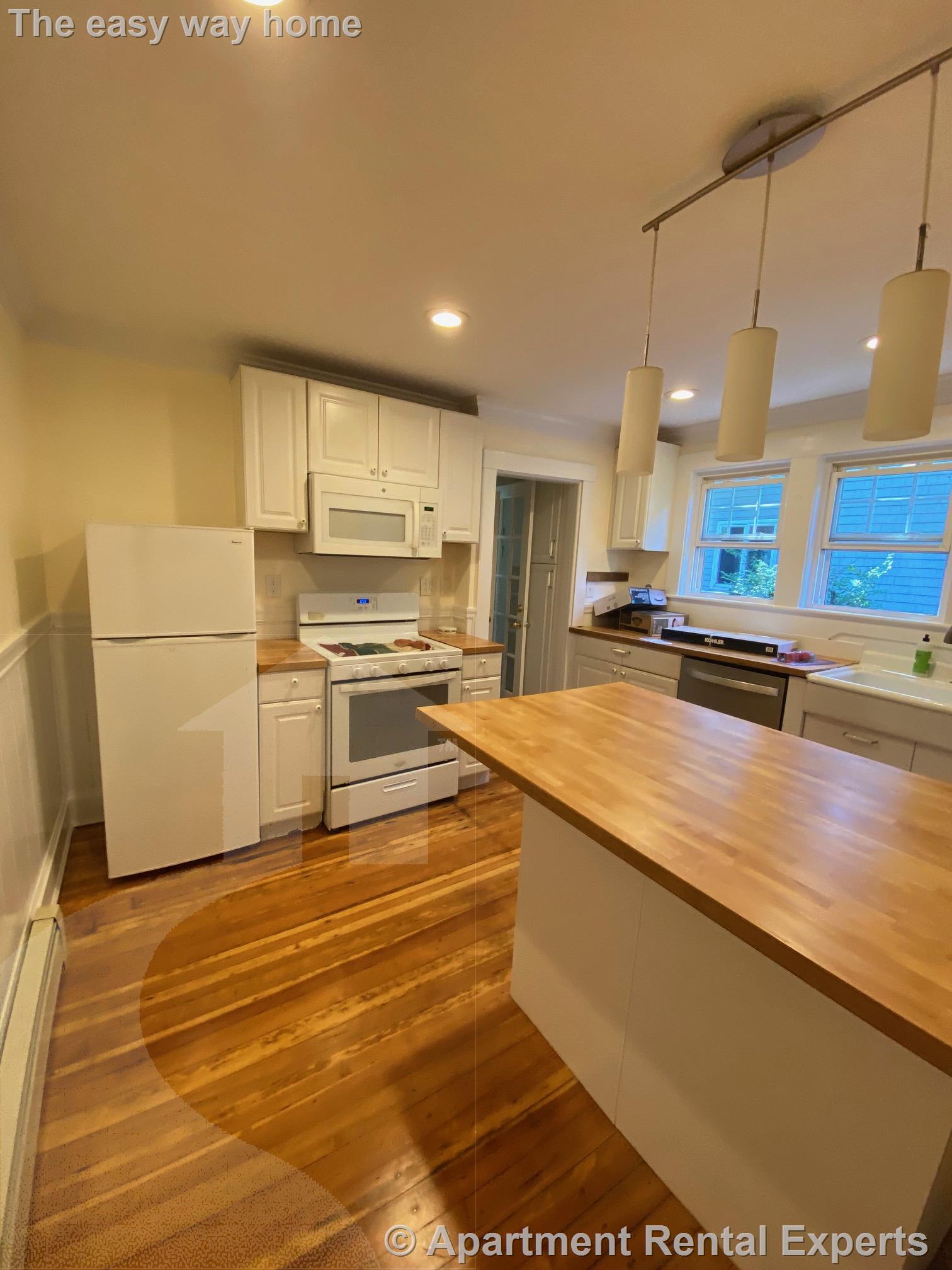 324 Walden St, Huron Village