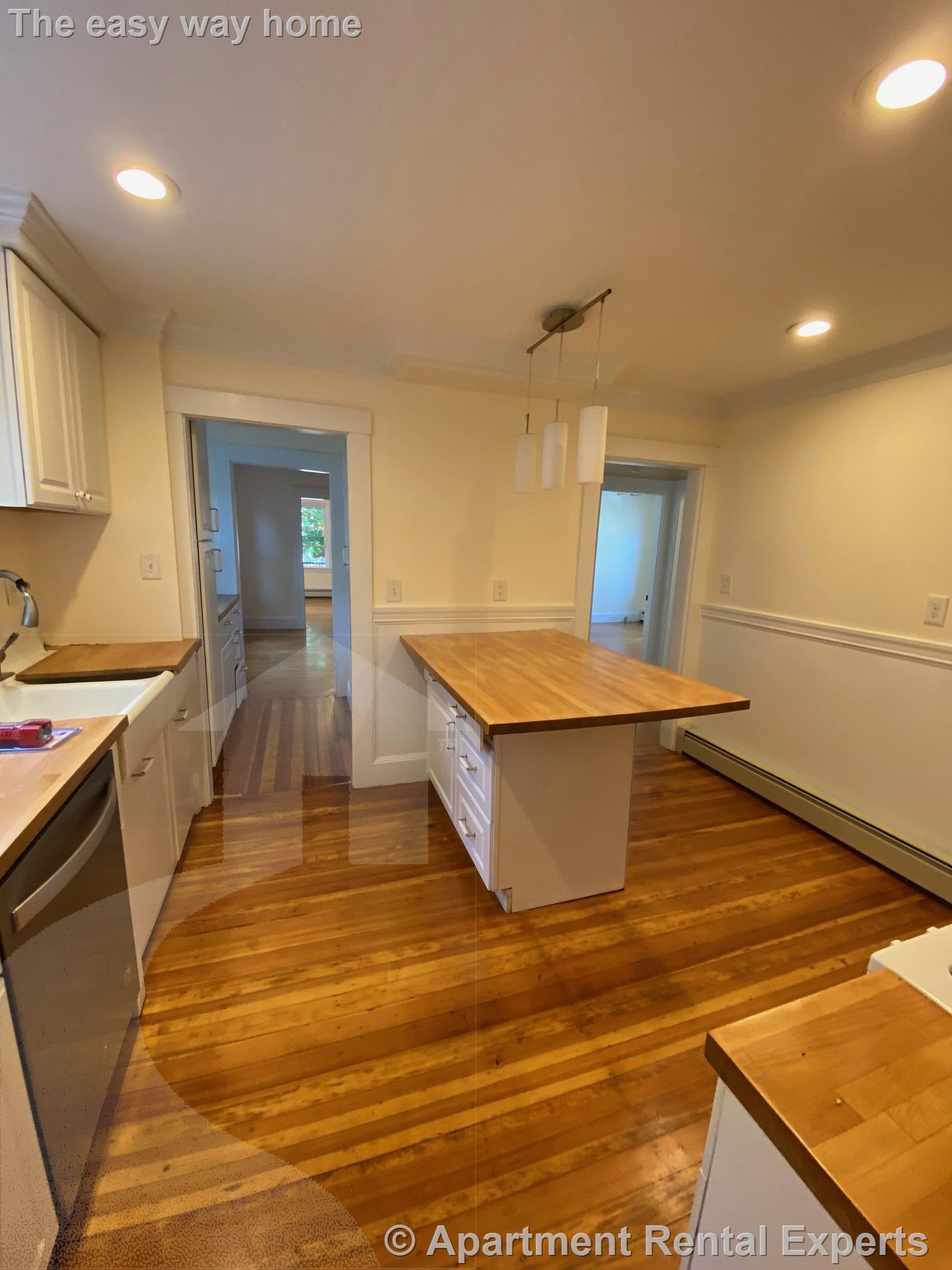 324 Walden St, Huron Village