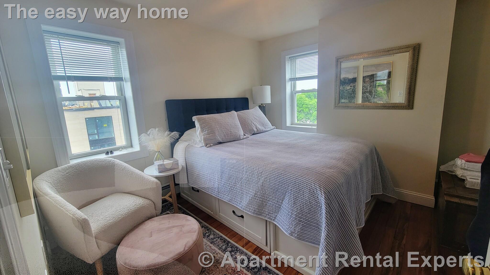 1056 Cambridge St, East Cambridge