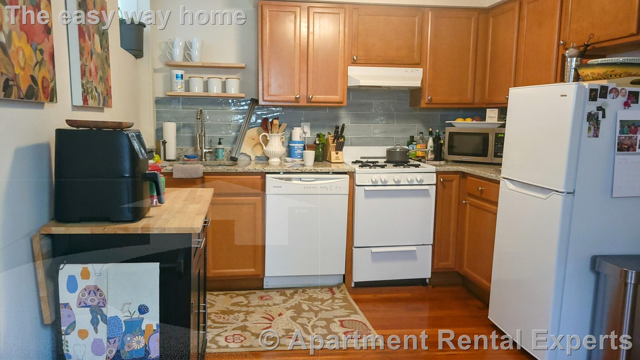 1056 Cambridge St, East Cambridge